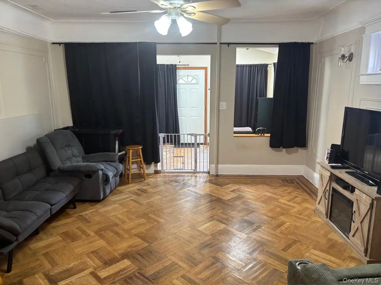 121-13 Hillside Avenue, New York, NY, 4 Bedrooms Bedrooms, 8 Rooms Rooms,1 BathroomBathrooms,Residential,For Rent,Hillside,0,1048250 121-13 Hillside Avenue, New York, NY, 4 Bedrooms Bedrooms, 8 Rooms Rooms,1 BathroomBathrooms,Residential,For Rent,Hillside,0,1048250