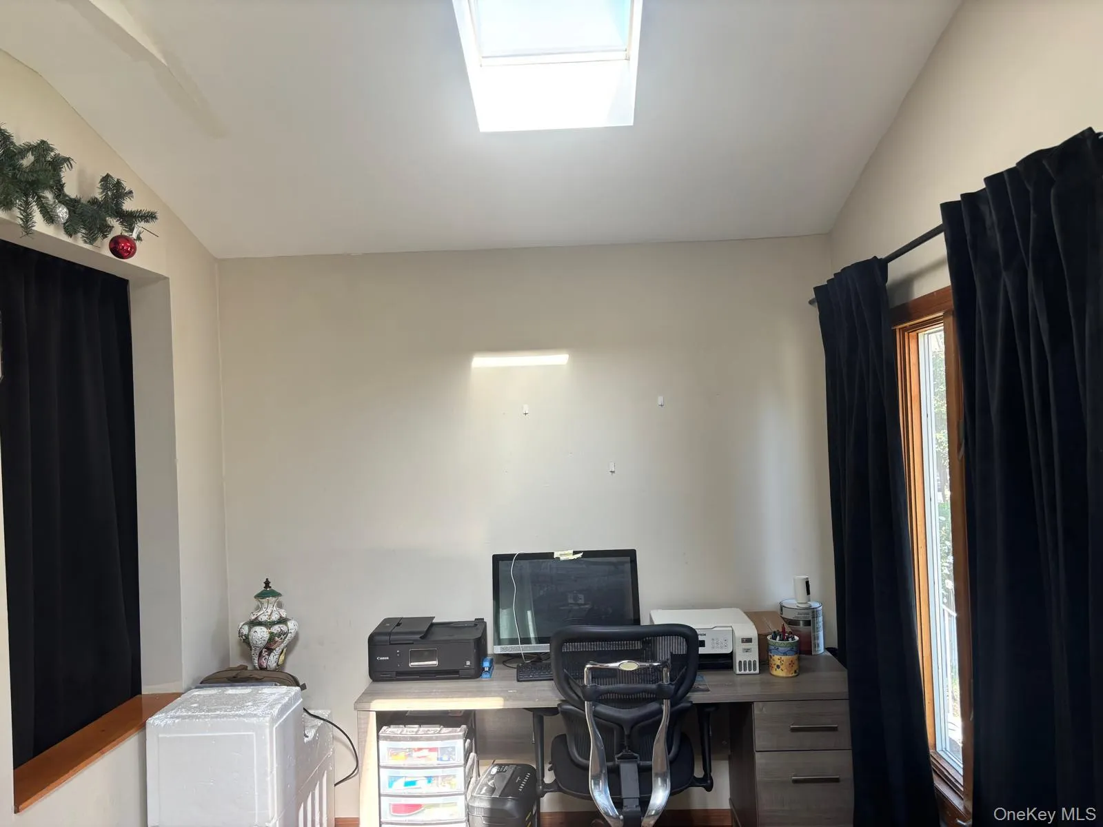 121-13 Hillside Avenue, New York, NY, 4 Bedrooms Bedrooms, 8 Rooms Rooms,1 BathroomBathrooms,Residential,For Rent,Hillside,0,1048250 121-13 Hillside Avenue, New York, NY, 4 Bedrooms Bedrooms, 8 Rooms Rooms,1 BathroomBathrooms,Residential,For Rent,Hillside,0,1048250