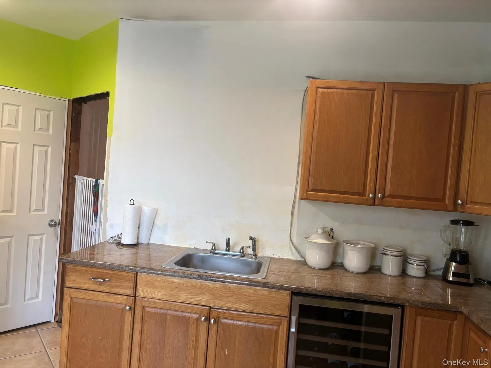 121-13 Hillside Avenue, New York, NY, 4 Bedrooms Bedrooms, 8 Rooms Rooms,1 BathroomBathrooms,Residential,For Rent,Hillside,0,1048250 121-13 Hillside Avenue, New York, NY, 4 Bedrooms Bedrooms, 8 Rooms Rooms,1 BathroomBathrooms,Residential,For Rent,Hillside,0,1048250