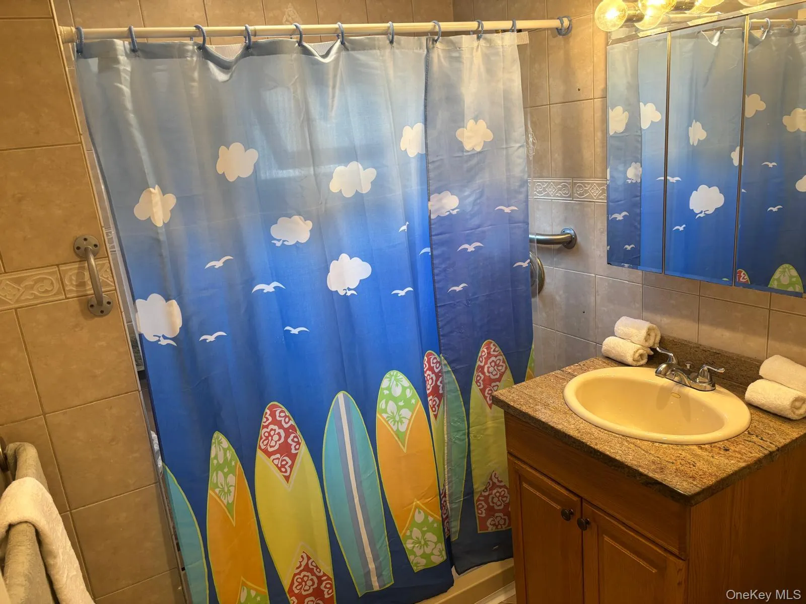 121-13 Hillside Avenue, New York, NY, 4 Bedrooms Bedrooms, 8 Rooms Rooms,1 BathroomBathrooms,Residential,For Rent,Hillside,0,1048250 121-13 Hillside Avenue, New York, NY, 4 Bedrooms Bedrooms, 8 Rooms Rooms,1 BathroomBathrooms,Residential,For Rent,Hillside,0,1048250