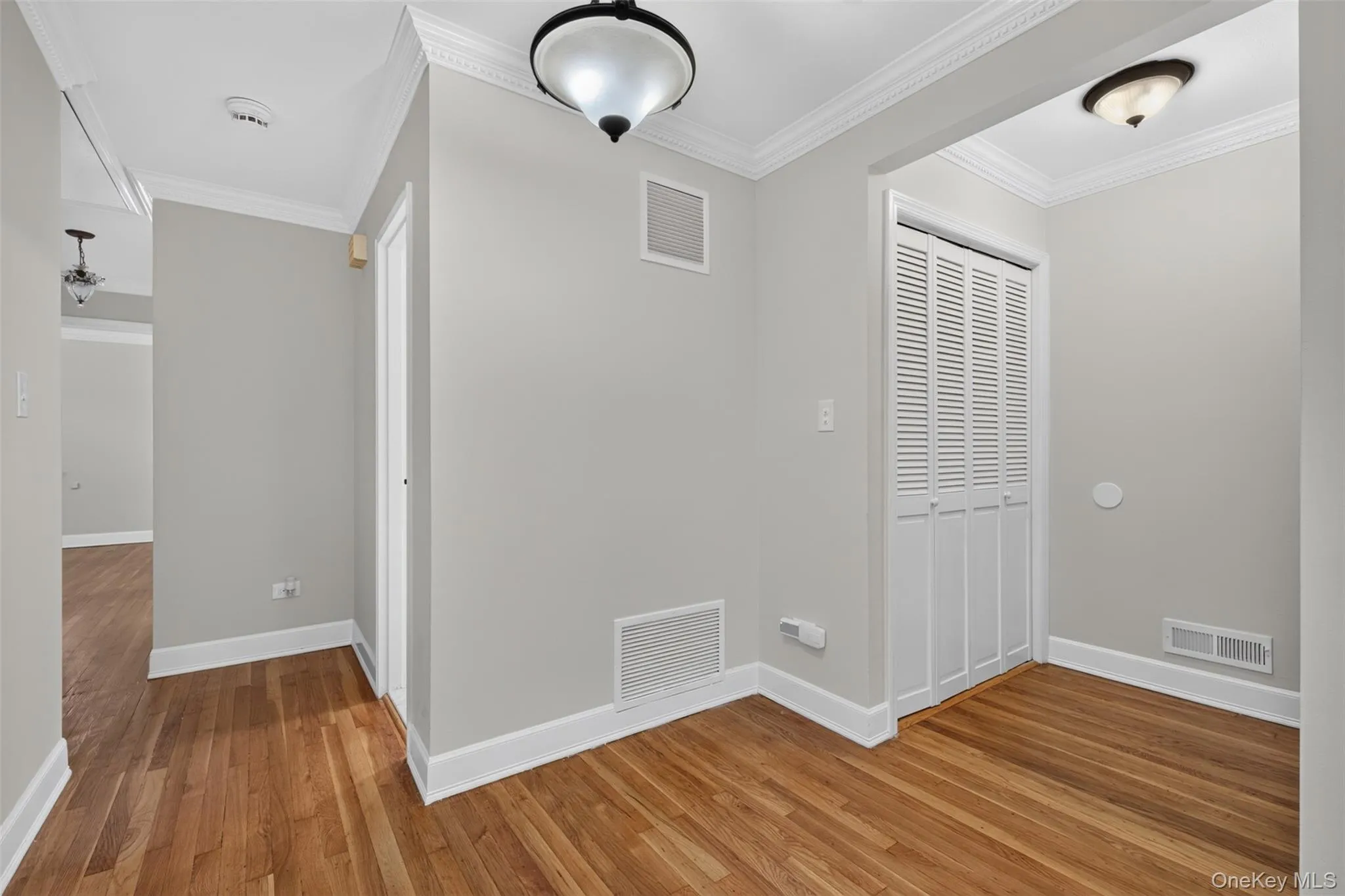 26-15 Clearview Expressway, New York, NY, 3 Bedrooms Bedrooms, 8 Rooms Rooms,2 BathroomsBathrooms,Residential,For Rent,Clearview,0,1048253 26-15 Clearview Expressway, New York, NY, 3 Bedrooms Bedrooms, 8 Rooms Rooms,2 BathroomsBathrooms,Residential,For Rent,Clearview,0,1048253