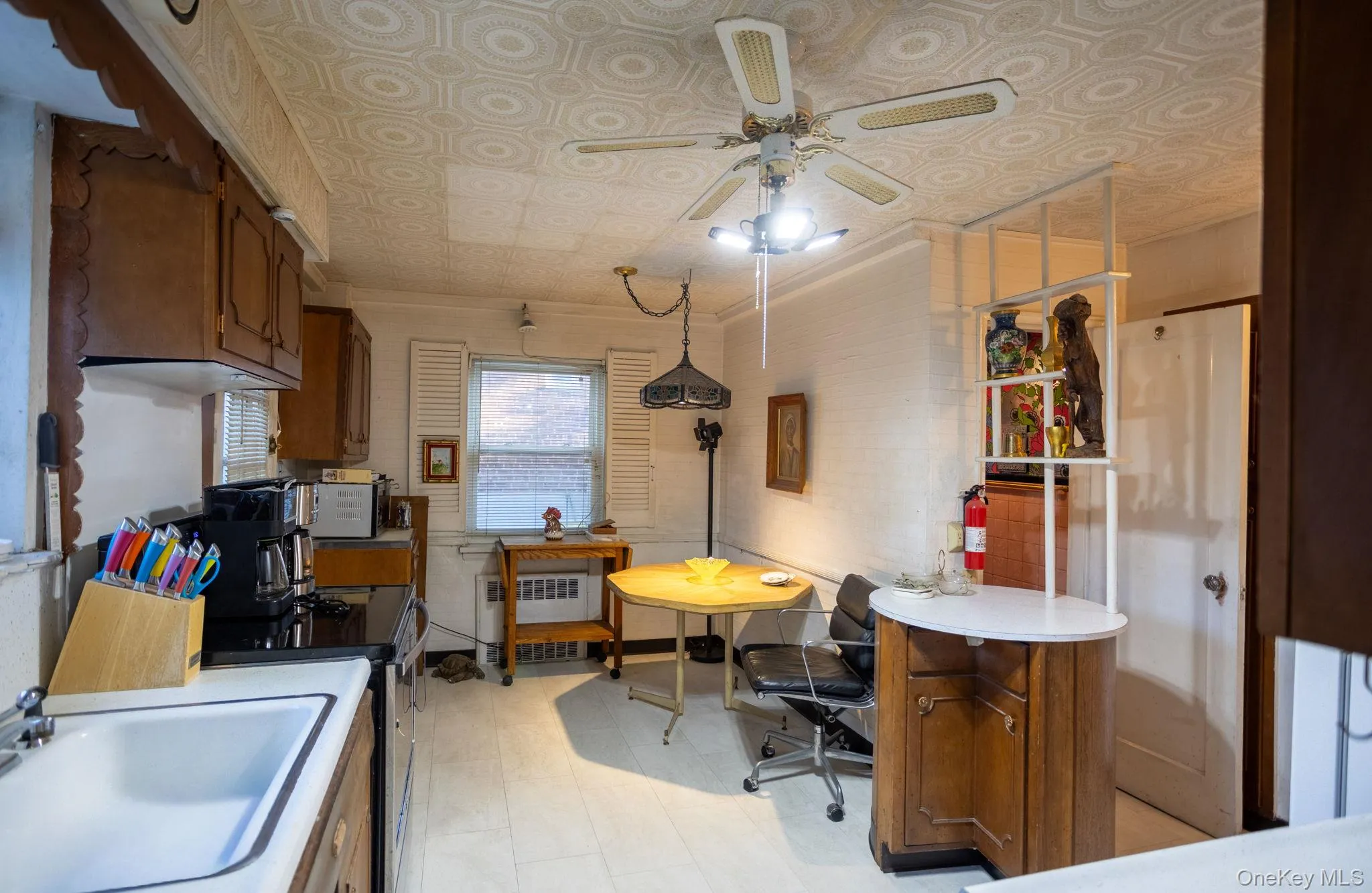 82-41 215th Street, New York, NY, 3 Bedrooms Bedrooms, 11 Rooms Rooms,2 BathroomsBathrooms,Residential,For Rent,215th,0,1048254 82-41 215th Street, New York, NY, 3 Bedrooms Bedrooms, 11 Rooms Rooms,2 BathroomsBathrooms,Residential,For Rent,215th,0,1048254