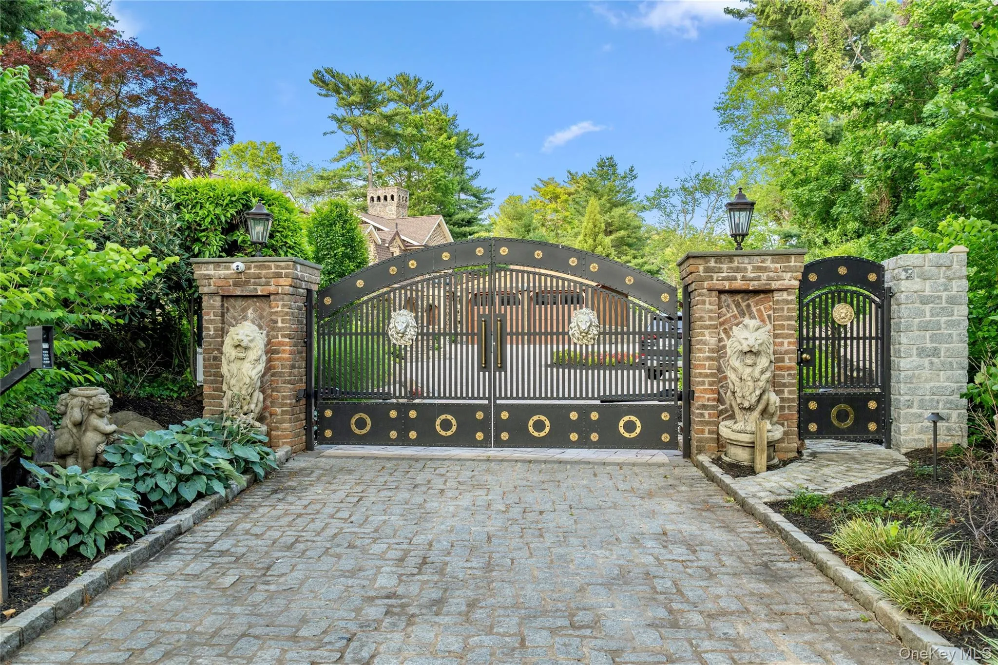 Welcome to Villa Leone! Welcome to Villa Leone!