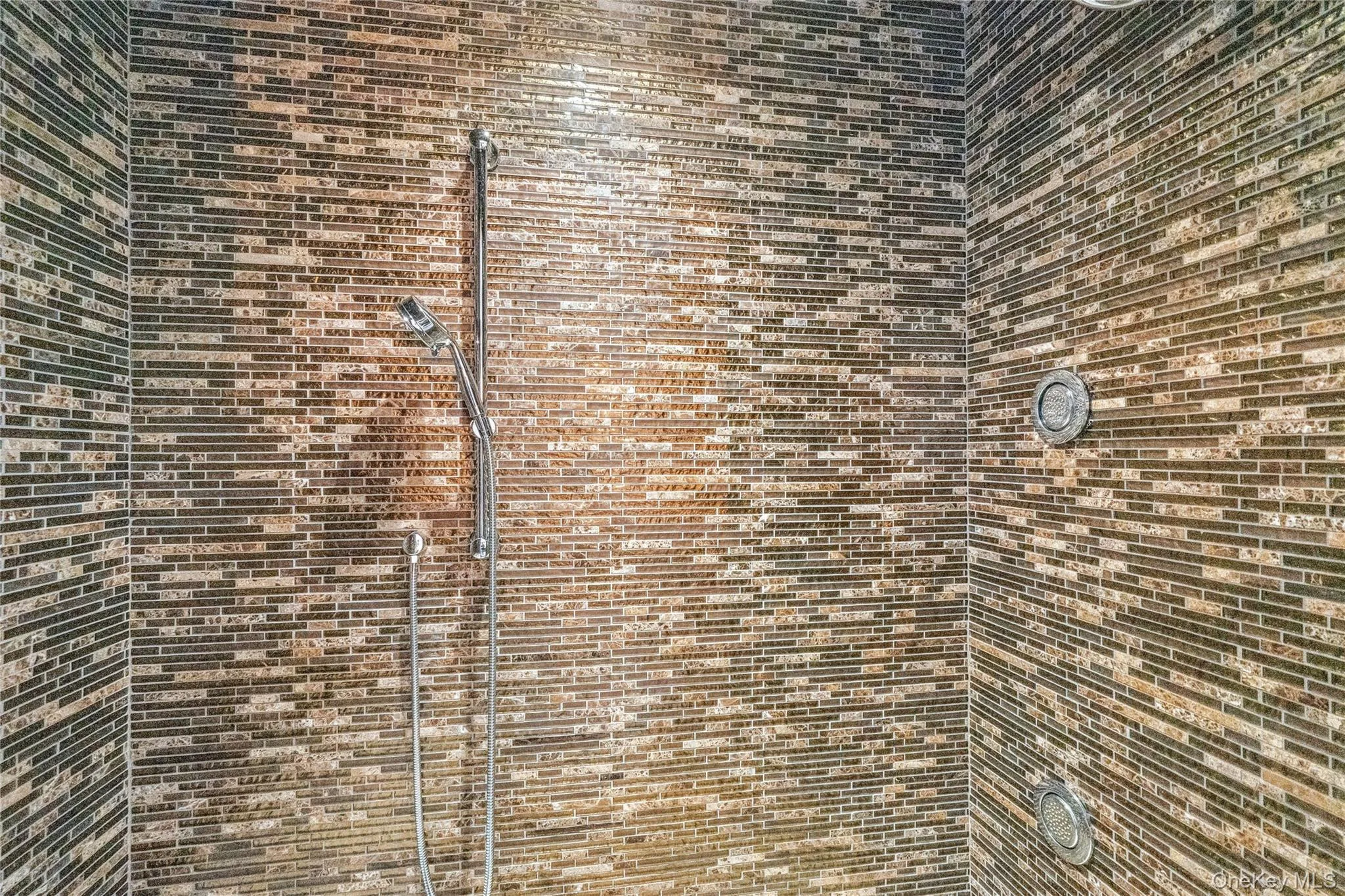 Steam shower in 2nd Primary bath Steam shower in 2nd Primary bath