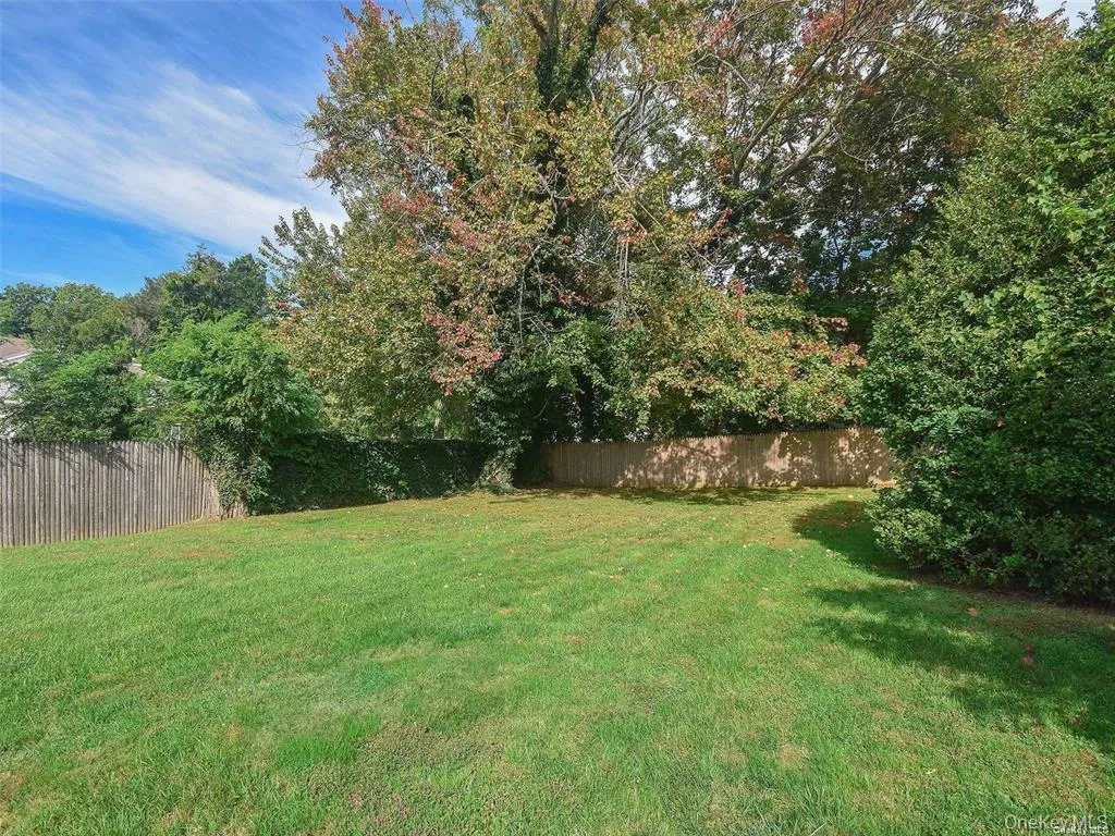 63 Elm Avenue, Glen Cove, NY, 2 Bedrooms Bedrooms, 4 Rooms Rooms,1 BathroomBathrooms,Residential Lease,For Rent,Elm,0,1048267 63 Elm Avenue, Glen Cove, NY, 2 Bedrooms Bedrooms, 4 Rooms Rooms,1 BathroomBathrooms,Residential Lease,For Rent,Elm,0,1048267