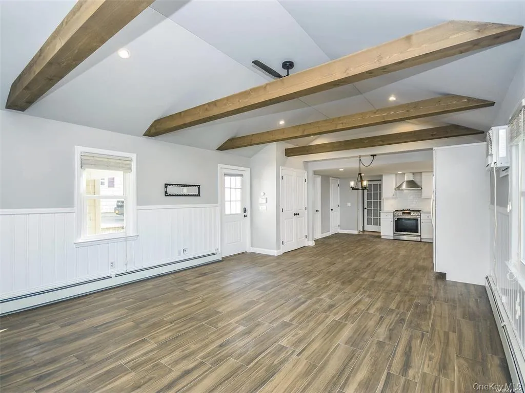 63 Elm Avenue, Glen Cove, NY, 2 Bedrooms Bedrooms, 4 Rooms Rooms,1 BathroomBathrooms,Residential Lease,For Rent,Elm,0,1048267 63 Elm Avenue, Glen Cove, NY, 2 Bedrooms Bedrooms, 4 Rooms Rooms,1 BathroomBathrooms,Residential Lease,For Rent,Elm,0,1048267