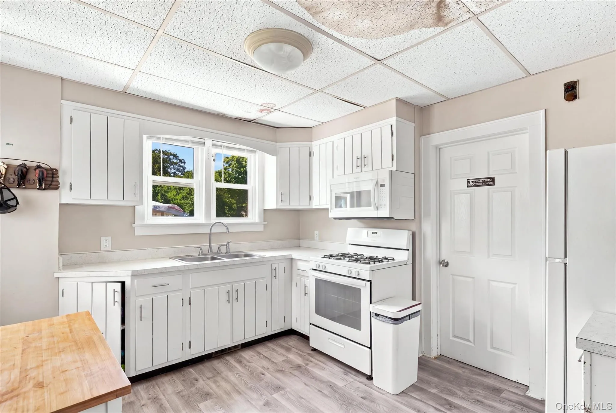 116 Cedar Street, Poughkeepsie (town), NY, 5 Bedrooms Bedrooms, 8 Rooms Rooms,2 BathroomsBathrooms,Residential,For Rent,Cedar,0,1048268 116 Cedar Street, Poughkeepsie (town), NY, 5 Bedrooms Bedrooms, 8 Rooms Rooms,2 BathroomsBathrooms,Residential,For Rent,Cedar,0,1048268