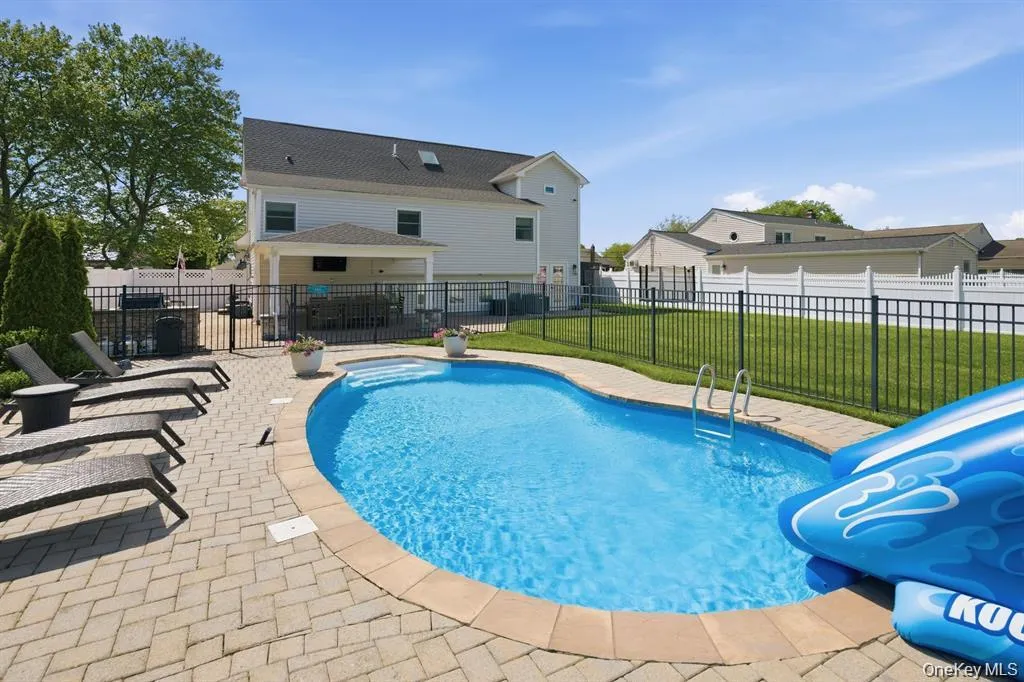703 Peter Paul Drive, Islip, NY, 5 Bedrooms Bedrooms, 12 Rooms Rooms,3 BathroomsBathrooms,Residential,For Rent,Peter Paul,0,1048270 703 Peter Paul Drive, Islip, NY, 5 Bedrooms Bedrooms, 12 Rooms Rooms,3 BathroomsBathrooms,Residential,For Rent,Peter Paul,0,1048270