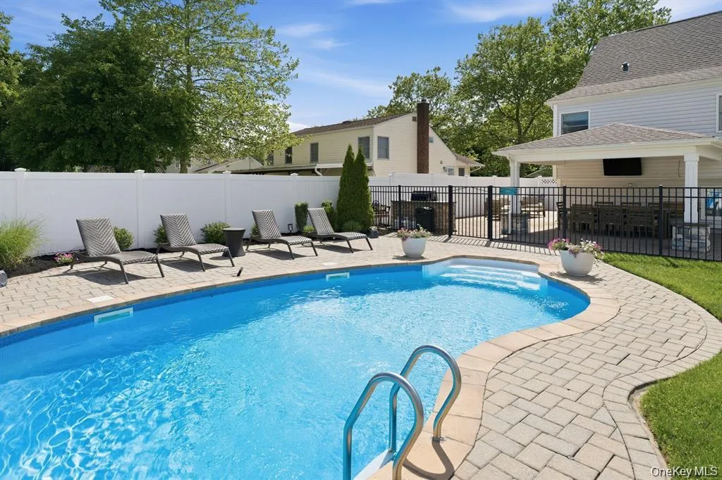703 Peter Paul Drive, Islip, NY, 5 Bedrooms Bedrooms, 12 Rooms Rooms,3 BathroomsBathrooms,Residential,For Rent,Peter Paul,0,1048270 703 Peter Paul Drive, Islip, NY, 5 Bedrooms Bedrooms, 12 Rooms Rooms,3 BathroomsBathrooms,Residential,For Rent,Peter Paul,0,1048270