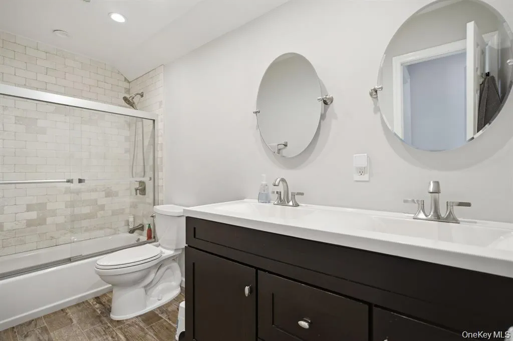 703 Peter Paul Drive, Islip, NY, 5 Bedrooms Bedrooms, 12 Rooms Rooms,3 BathroomsBathrooms,Residential,For Rent,Peter Paul,0,1048270 703 Peter Paul Drive, Islip, NY, 5 Bedrooms Bedrooms, 12 Rooms Rooms,3 BathroomsBathrooms,Residential,For Rent,Peter Paul,0,1048270
