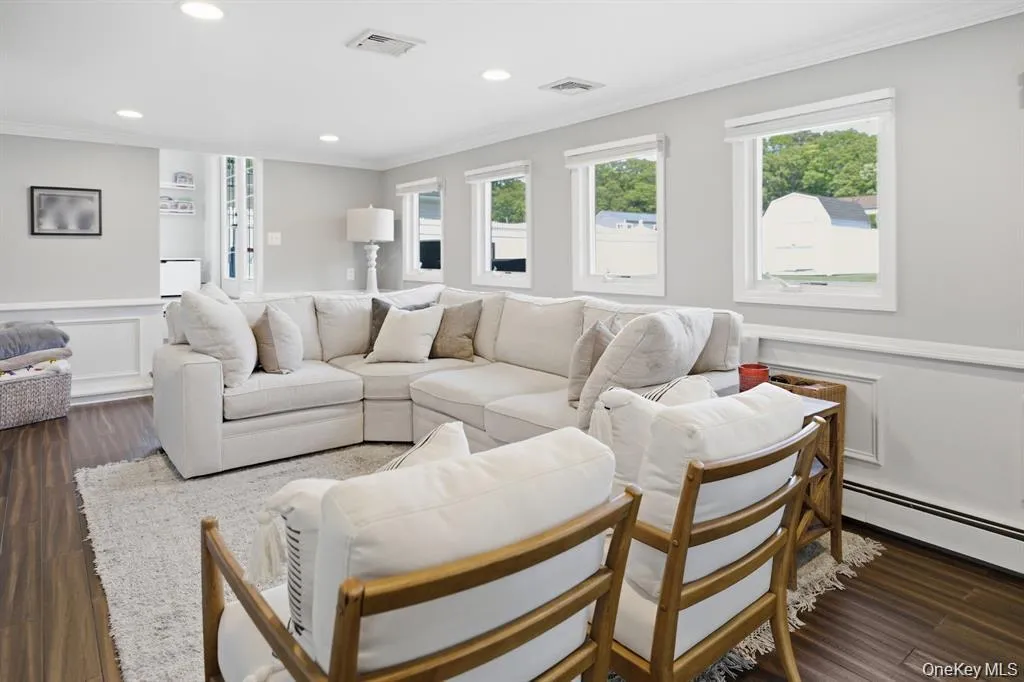 703 Peter Paul Drive, Islip, NY, 5 Bedrooms Bedrooms, 12 Rooms Rooms,3 BathroomsBathrooms,Residential,For Rent,Peter Paul,0,1048270 703 Peter Paul Drive, Islip, NY, 5 Bedrooms Bedrooms, 12 Rooms Rooms,3 BathroomsBathrooms,Residential,For Rent,Peter Paul,0,1048270