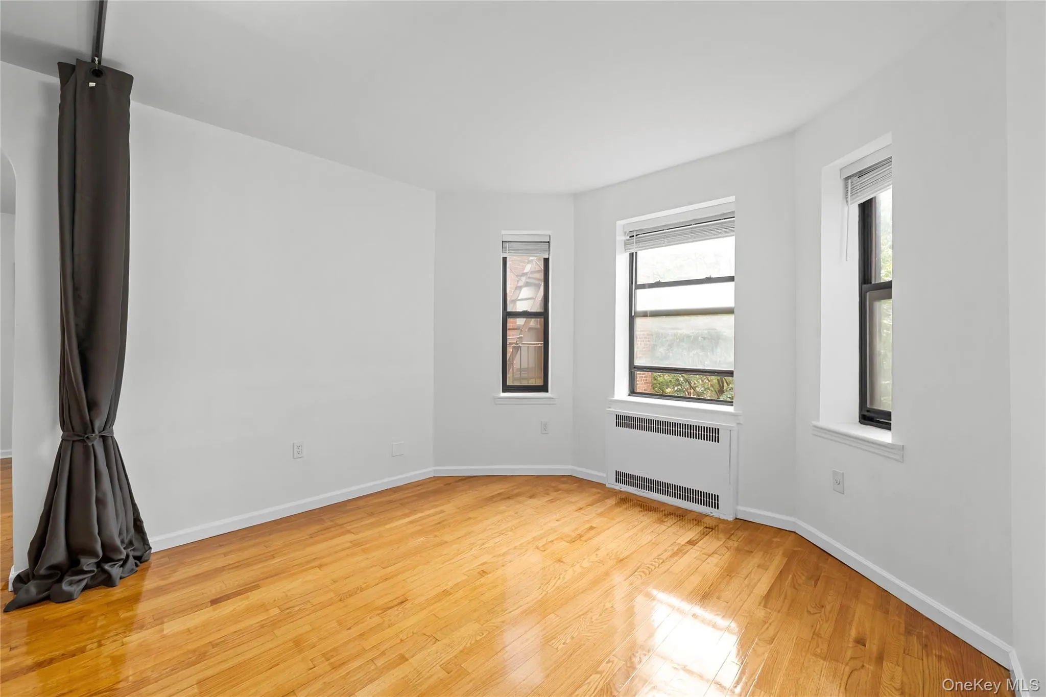 35-35 75th Street, New York, NY, 3 Rooms Rooms,1 BathroomBathrooms,Residential,For Rent,75th,0,1048275 35-35 75th Street, New York, NY, 3 Rooms Rooms,1 BathroomBathrooms,Residential,For Rent,75th,0,1048275