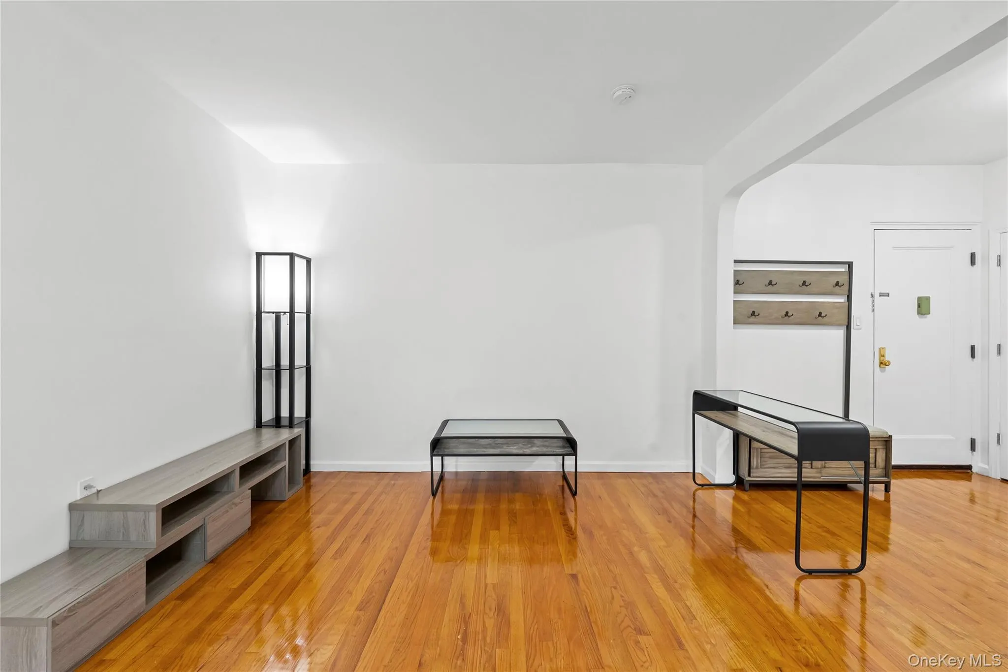 35-35 75th Street, New York, NY, 3 Rooms Rooms,1 BathroomBathrooms,Residential,For Rent,75th,0,1048275 35-35 75th Street, New York, NY, 3 Rooms Rooms,1 BathroomBathrooms,Residential,For Rent,75th,0,1048275