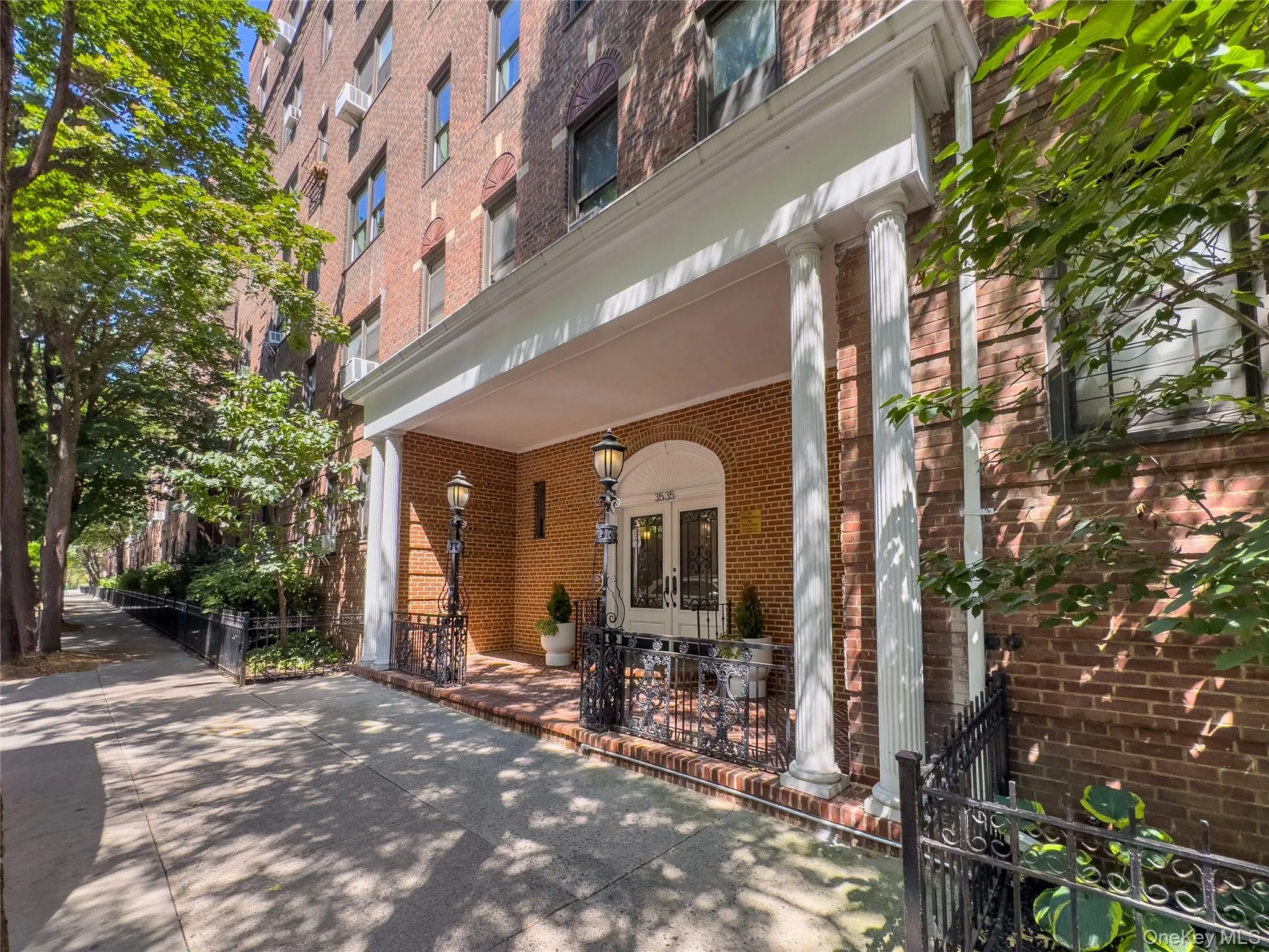 35-35 75th Street, New York, NY, 3 Rooms Rooms,1 BathroomBathrooms,Residential,For Rent,75th,0,1048275 35-35 75th Street, New York, NY, 3 Rooms Rooms,1 BathroomBathrooms,Residential,For Rent,75th,0,1048275