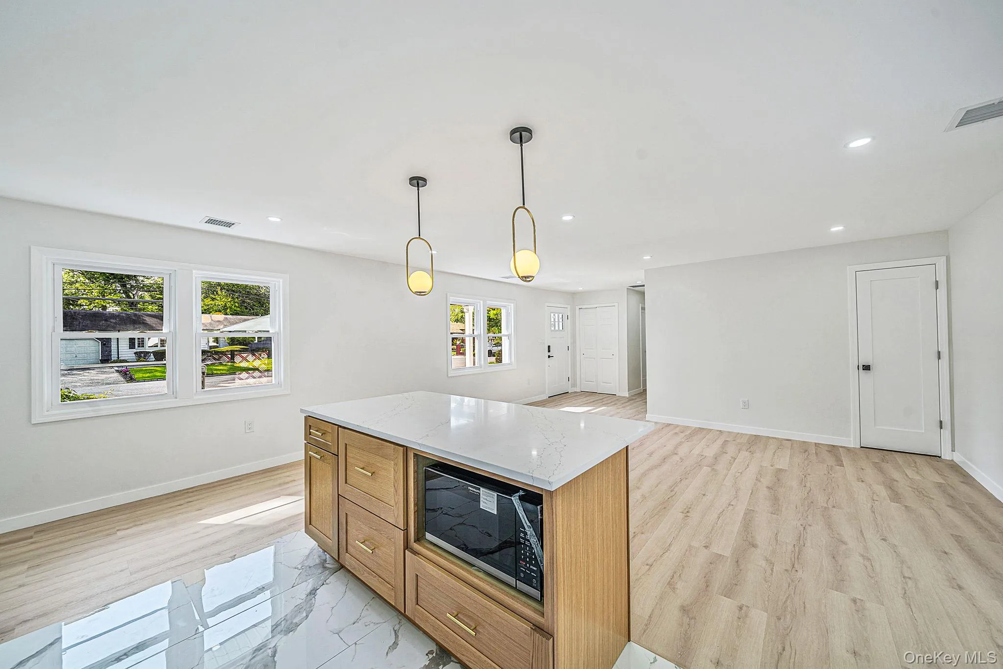 93 Putnam Avenue, West Babylon, NY, 3 Bedrooms Bedrooms, 6 Rooms Rooms,3 BathroomsBathrooms,Residential,For Rent,Putnam,0,1048276 93 Putnam Avenue, West Babylon, NY, 3 Bedrooms Bedrooms, 6 Rooms Rooms,3 BathroomsBathrooms,Residential,For Rent,Putnam,0,1048276