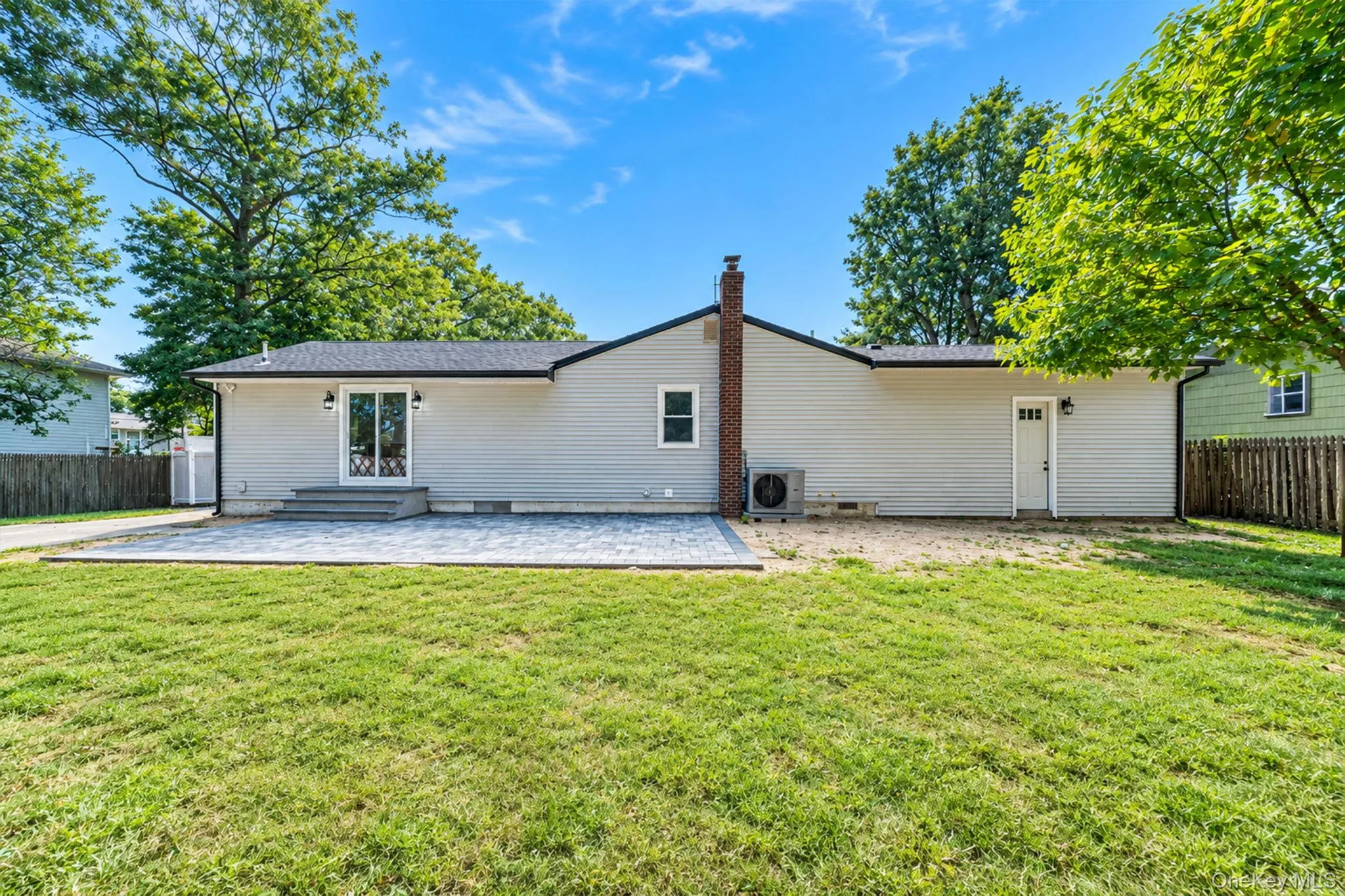 93 Putnam Avenue, West Babylon, NY, 3 Bedrooms Bedrooms, 6 Rooms Rooms,3 BathroomsBathrooms,Residential,For Rent,Putnam,0,1048276 93 Putnam Avenue, West Babylon, NY, 3 Bedrooms Bedrooms, 6 Rooms Rooms,3 BathroomsBathrooms,Residential,For Rent,Putnam,0,1048276