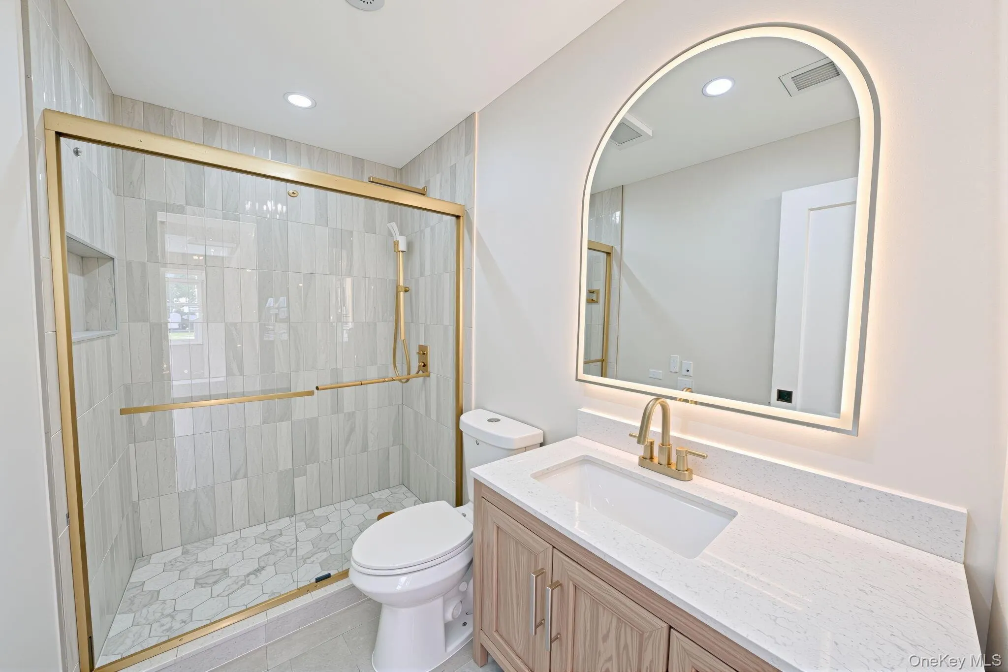 93 Putnam Avenue, West Babylon, NY, 3 Bedrooms Bedrooms, 6 Rooms Rooms,3 BathroomsBathrooms,Residential,For Rent,Putnam,0,1048276 93 Putnam Avenue, West Babylon, NY, 3 Bedrooms Bedrooms, 6 Rooms Rooms,3 BathroomsBathrooms,Residential,For Rent,Putnam,0,1048276