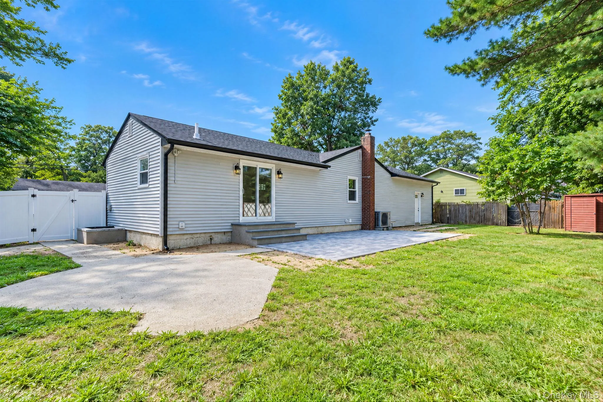 93 Putnam Avenue, West Babylon, NY, 3 Bedrooms Bedrooms, 6 Rooms Rooms,3 BathroomsBathrooms,Residential,For Rent,Putnam,0,1048276 93 Putnam Avenue, West Babylon, NY, 3 Bedrooms Bedrooms, 6 Rooms Rooms,3 BathroomsBathrooms,Residential,For Rent,Putnam,0,1048276