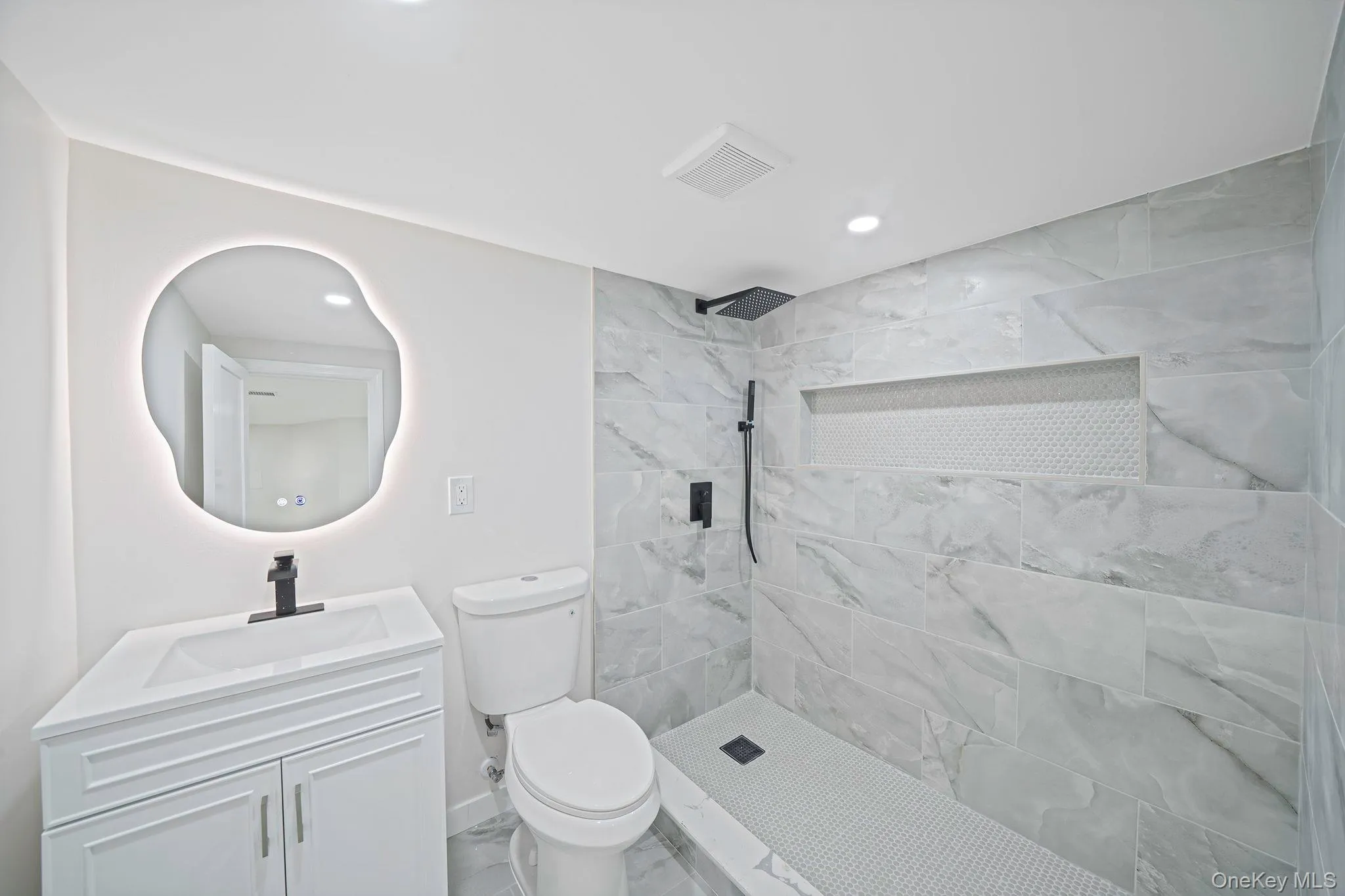 Full Bathroom in basement Full Bathroom in basement