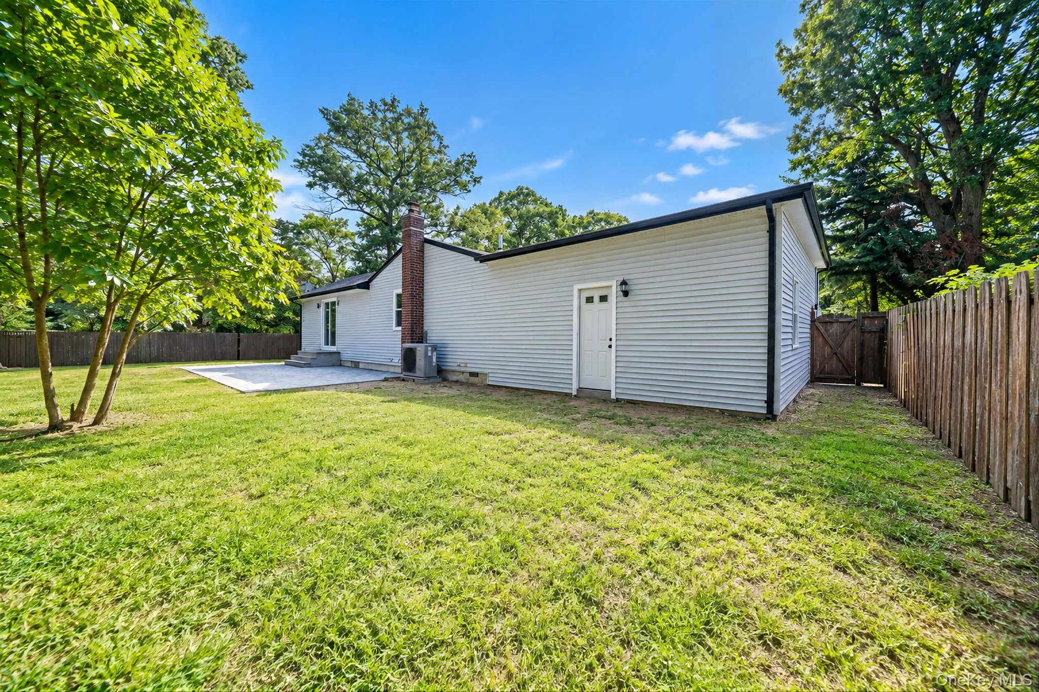 93 Putnam Avenue, West Babylon, NY, 3 Bedrooms Bedrooms, 6 Rooms Rooms,3 BathroomsBathrooms,Residential,For Rent,Putnam,0,1048276 93 Putnam Avenue, West Babylon, NY, 3 Bedrooms Bedrooms, 6 Rooms Rooms,3 BathroomsBathrooms,Residential,For Rent,Putnam,0,1048276