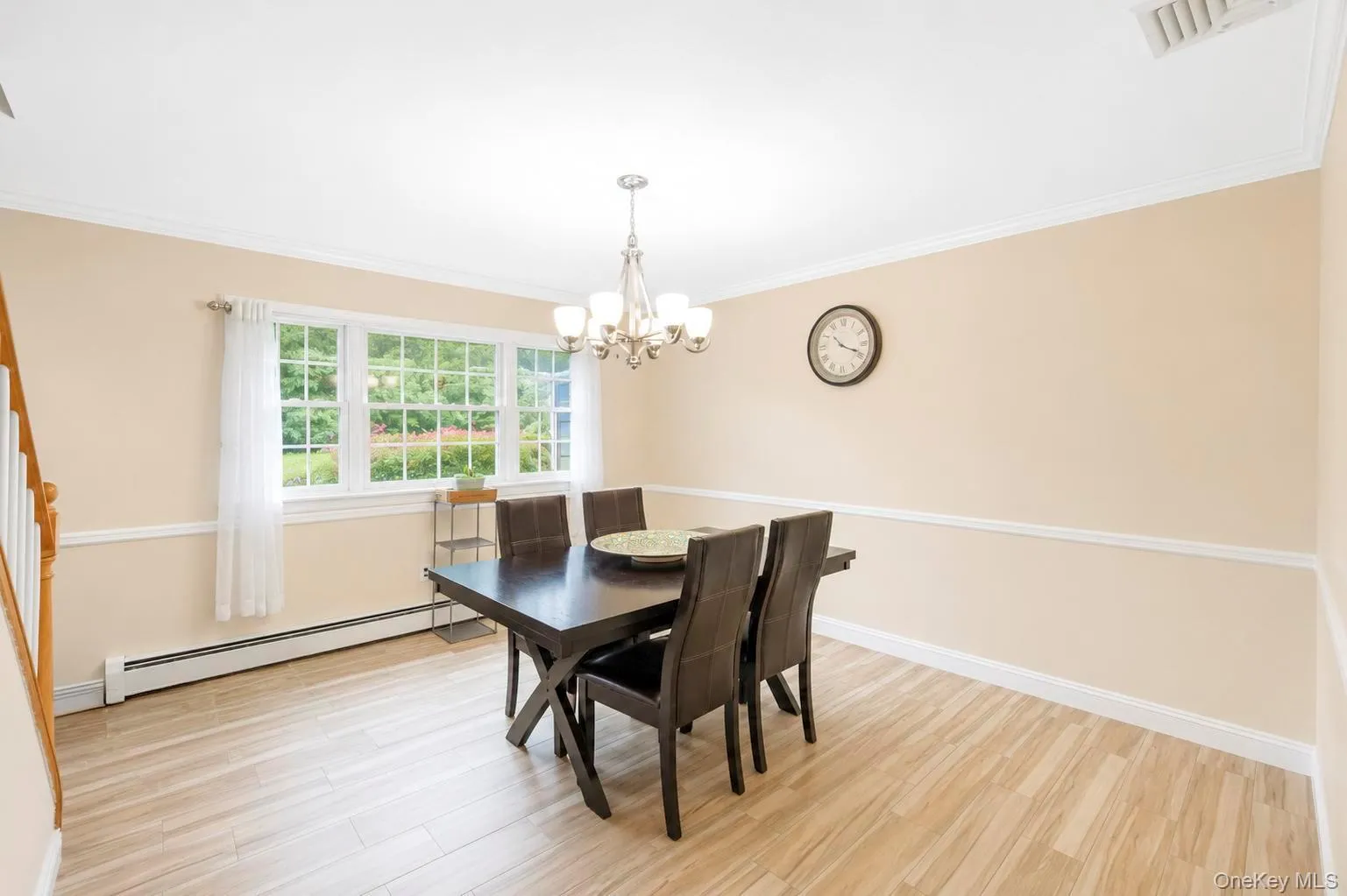 124 Bayview Drive, Islip, NY, 5 Bedrooms Bedrooms, 11 Rooms Rooms,3 BathroomsBathrooms,Residential,For Rent,Bayview,0,1048277 124 Bayview Drive, Islip, NY, 5 Bedrooms Bedrooms, 11 Rooms Rooms,3 BathroomsBathrooms,Residential,For Rent,Bayview,0,1048277