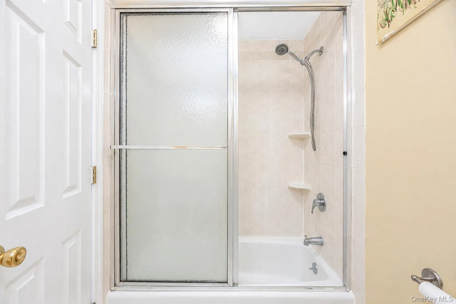 124 Bayview Drive, Islip, NY, 5 Bedrooms Bedrooms, 11 Rooms Rooms,3 BathroomsBathrooms,Residential,For Rent,Bayview,0,1048277 124 Bayview Drive, Islip, NY, 5 Bedrooms Bedrooms, 11 Rooms Rooms,3 BathroomsBathrooms,Residential,For Rent,Bayview,0,1048277