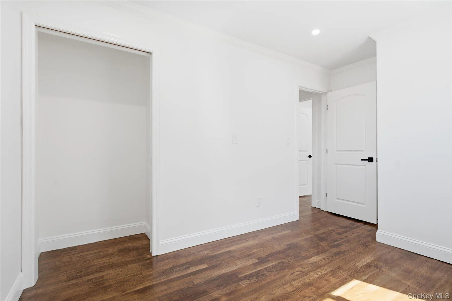 14 Garfield Place, Babylon, NY, 5 Bedrooms Bedrooms, 5 Rooms Rooms,2 BathroomsBathrooms,Residential,For Rent,Garfield,0,1048280 14 Garfield Place, Babylon, NY, 5 Bedrooms Bedrooms, 5 Rooms Rooms,2 BathroomsBathrooms,Residential,For Rent,Garfield,0,1048280