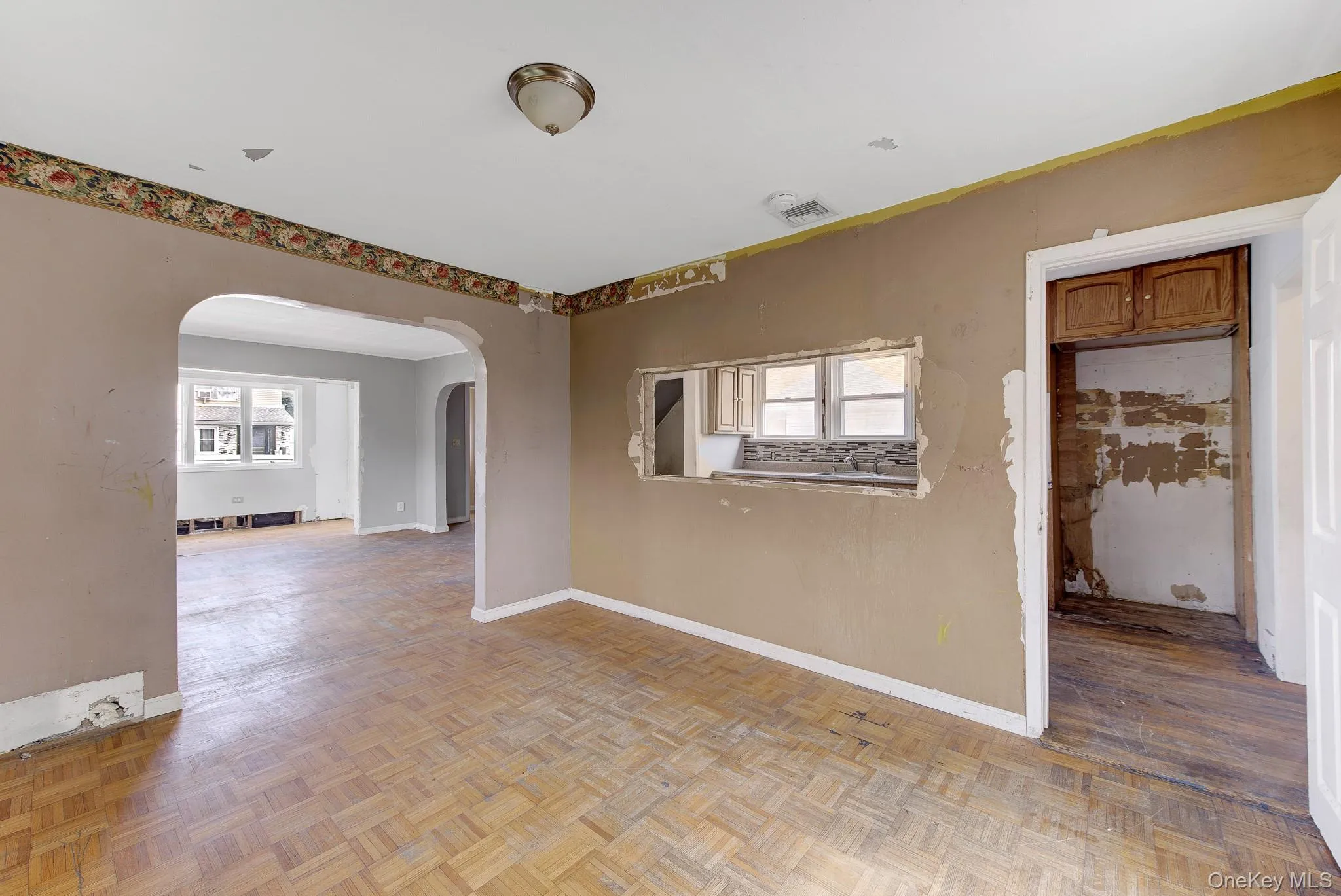 104 Pennywood Avenue, Hempstead, NY, 3 Bedrooms Bedrooms, 6 Rooms Rooms,2 BathroomsBathrooms,Residential,For Rent,Pennywood,0,1048281 104 Pennywood Avenue, Hempstead, NY, 3 Bedrooms Bedrooms, 6 Rooms Rooms,2 BathroomsBathrooms,Residential,For Rent,Pennywood,0,1048281