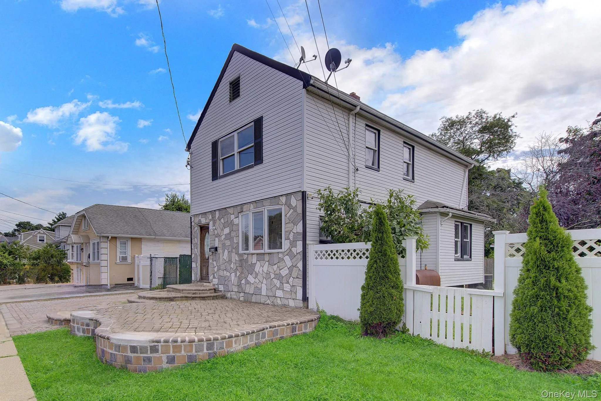 104 Pennywood Avenue, Hempstead, NY, 3 Bedrooms Bedrooms, 6 Rooms Rooms,2 BathroomsBathrooms,Residential,For Rent,Pennywood,0,1048281 104 Pennywood Avenue, Hempstead, NY, 3 Bedrooms Bedrooms, 6 Rooms Rooms,2 BathroomsBathrooms,Residential,For Rent,Pennywood,0,1048281