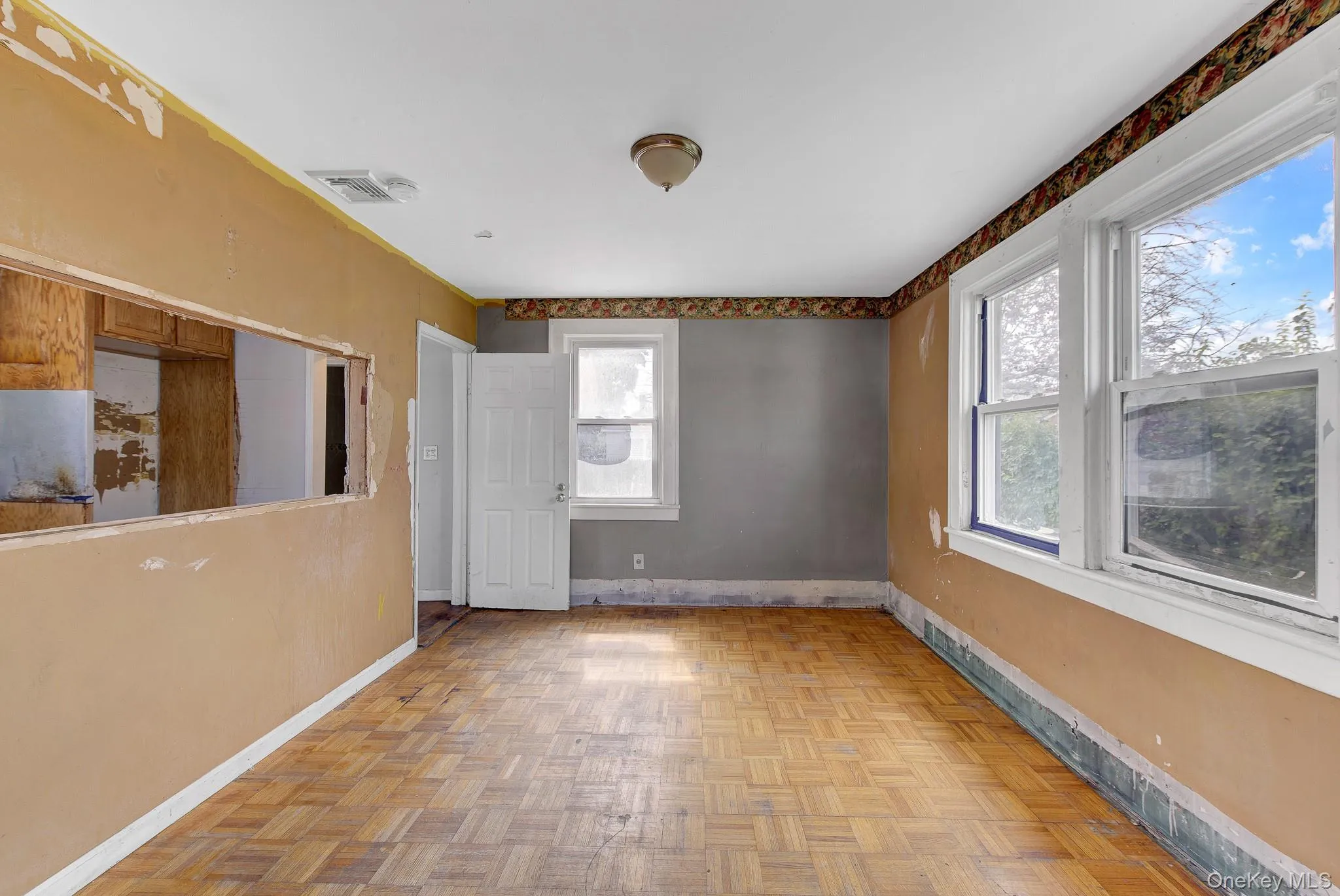 104 Pennywood Avenue, Hempstead, NY, 3 Bedrooms Bedrooms, 6 Rooms Rooms,2 BathroomsBathrooms,Residential,For Rent,Pennywood,0,1048281 104 Pennywood Avenue, Hempstead, NY, 3 Bedrooms Bedrooms, 6 Rooms Rooms,2 BathroomsBathrooms,Residential,For Rent,Pennywood,0,1048281