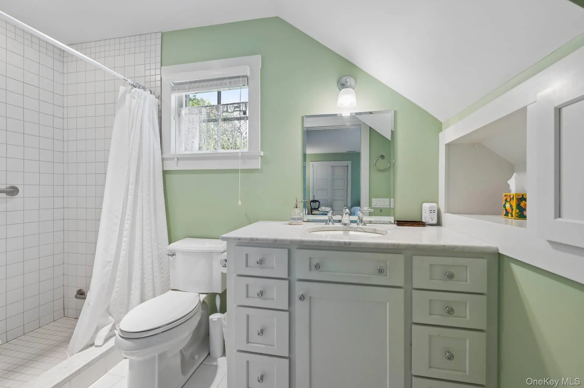 200 Little Plains Road, Southampton, NY, 3 Bedrooms Bedrooms, 9 Rooms Rooms,3 BathroomsBathrooms,Residential,For Rent,Little Plains,0,1048282 200 Little Plains Road, Southampton, NY, 3 Bedrooms Bedrooms, 9 Rooms Rooms,3 BathroomsBathrooms,Residential,For Rent,Little Plains,0,1048282