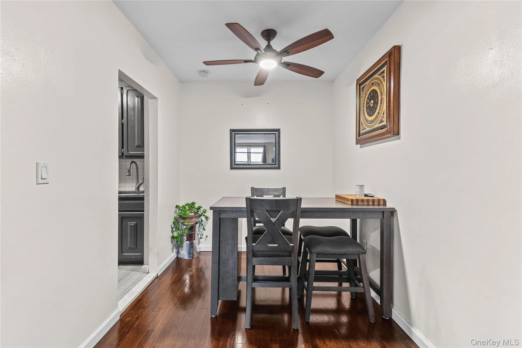 360 Westchester Avenue, Rye City, NY, 4 Rooms Rooms,1 BathroomBathrooms,Residential,For Rent,Westchester,0,1048288 360 Westchester Avenue, Rye City, NY, 4 Rooms Rooms,1 BathroomBathrooms,Residential,For Rent,Westchester,0,1048288