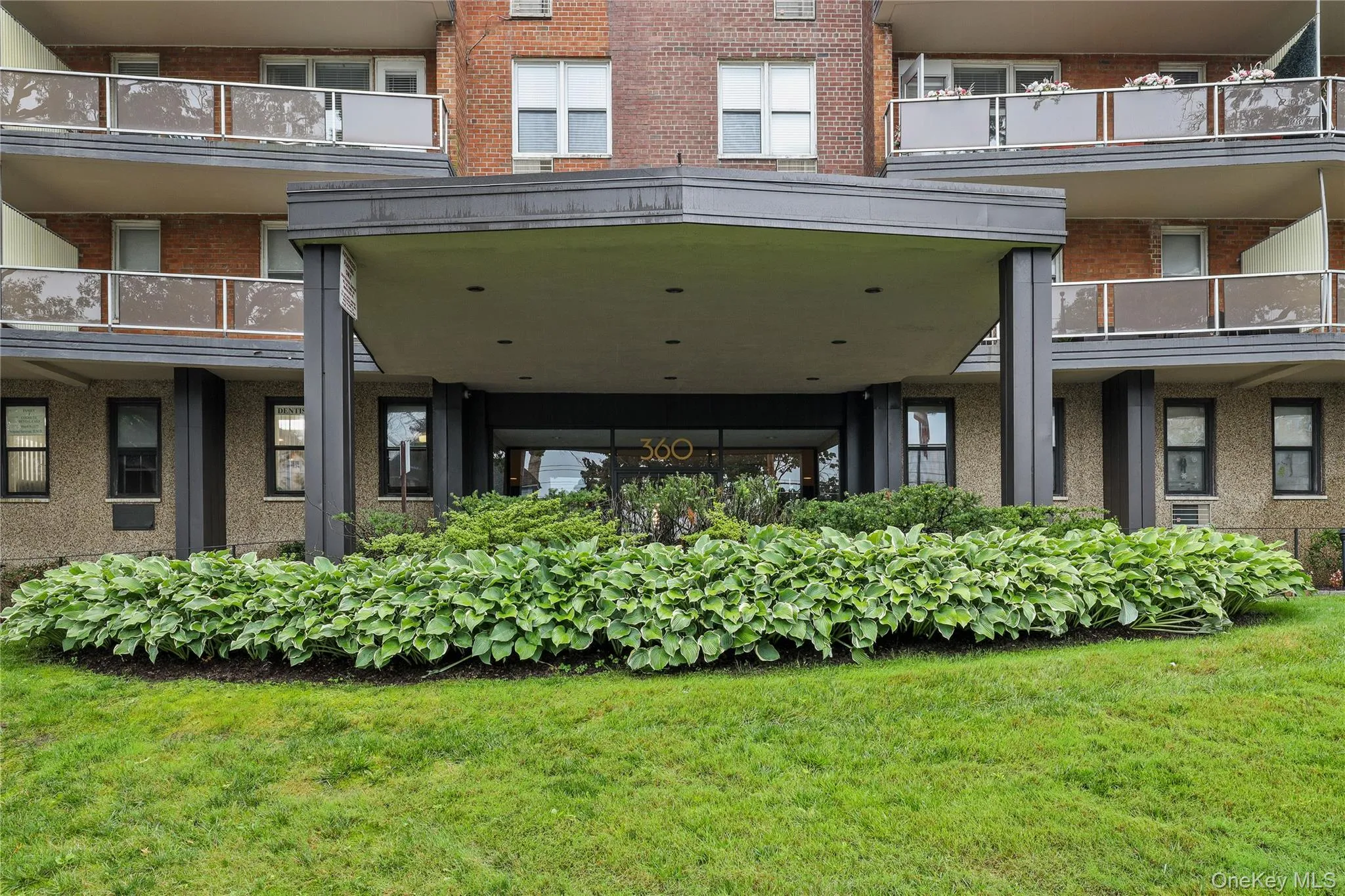 360 Westchester Avenue, Rye City, NY, 4 Rooms Rooms,1 BathroomBathrooms,Residential,For Rent,Westchester,0,1048288 360 Westchester Avenue, Rye City, NY, 4 Rooms Rooms,1 BathroomBathrooms,Residential,For Rent,Westchester,0,1048288