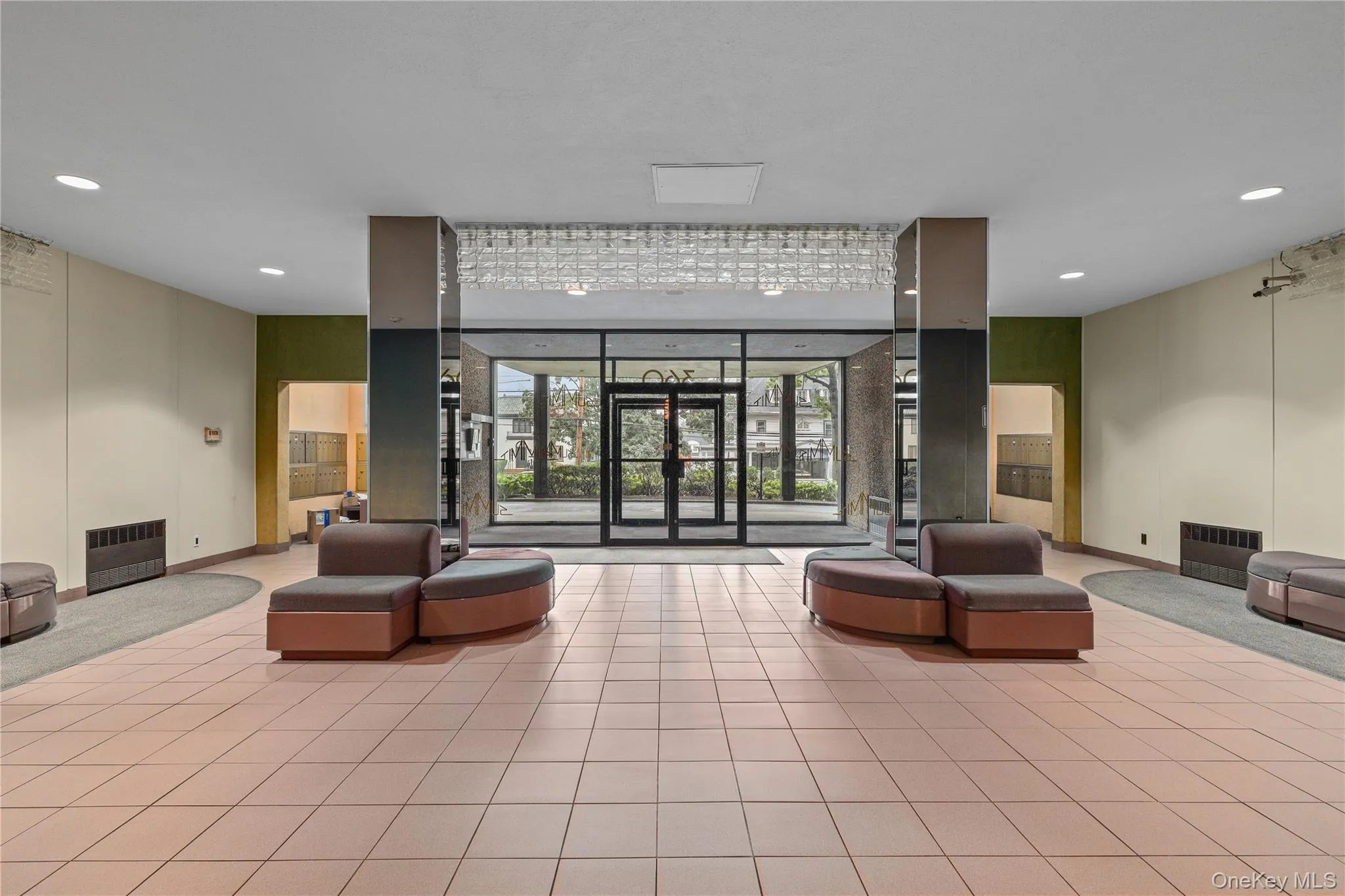 360 Westchester Avenue, Rye City, NY, 4 Rooms Rooms,1 BathroomBathrooms,Residential,For Rent,Westchester,0,1048288 360 Westchester Avenue, Rye City, NY, 4 Rooms Rooms,1 BathroomBathrooms,Residential,For Rent,Westchester,0,1048288