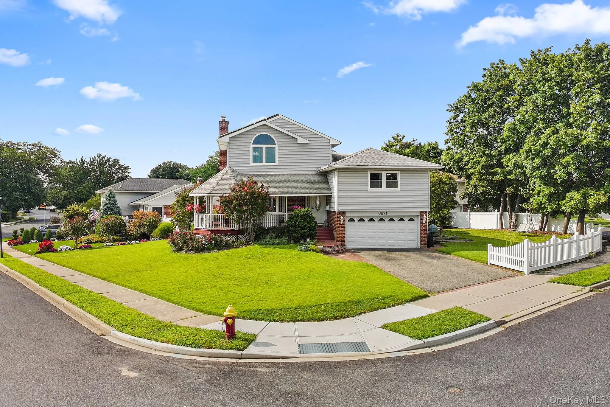 3671 Adele Court, Hempstead, NY, 4 Bedrooms Bedrooms, 9 Rooms Rooms,3 BathroomsBathrooms,Residential,For Rent,Adele,0,1048290 3671 Adele Court, Hempstead, NY, 4 Bedrooms Bedrooms, 9 Rooms Rooms,3 BathroomsBathrooms,Residential,For Rent,Adele,0,1048290