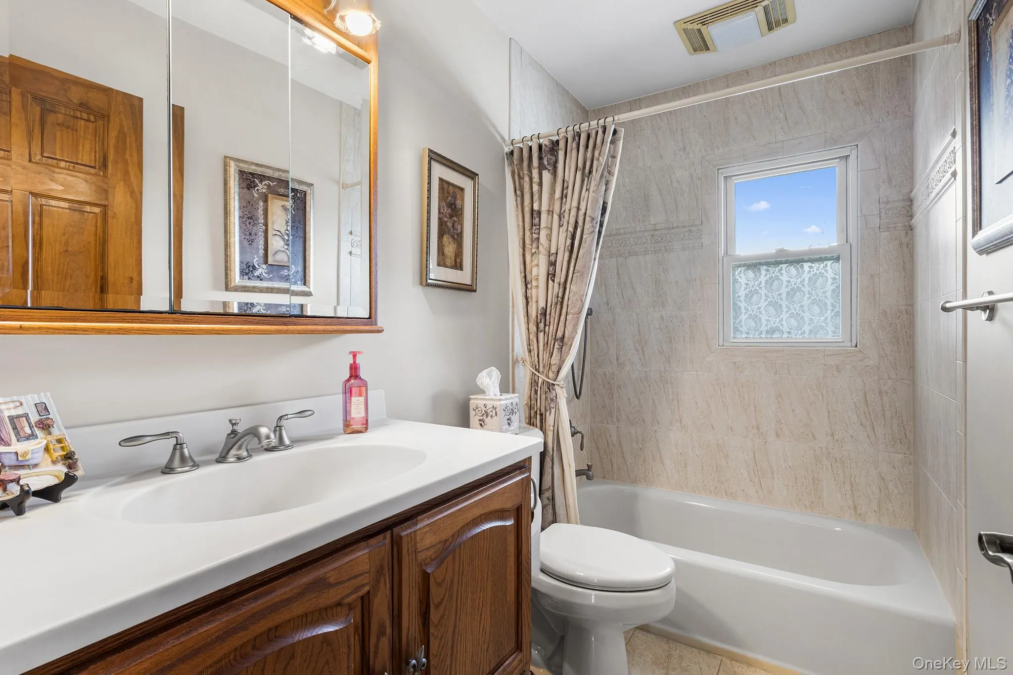3671 Adele Court, Hempstead, NY, 4 Bedrooms Bedrooms, 9 Rooms Rooms,3 BathroomsBathrooms,Residential,For Rent,Adele,0,1048290 3671 Adele Court, Hempstead, NY, 4 Bedrooms Bedrooms, 9 Rooms Rooms,3 BathroomsBathrooms,Residential,For Rent,Adele,0,1048290