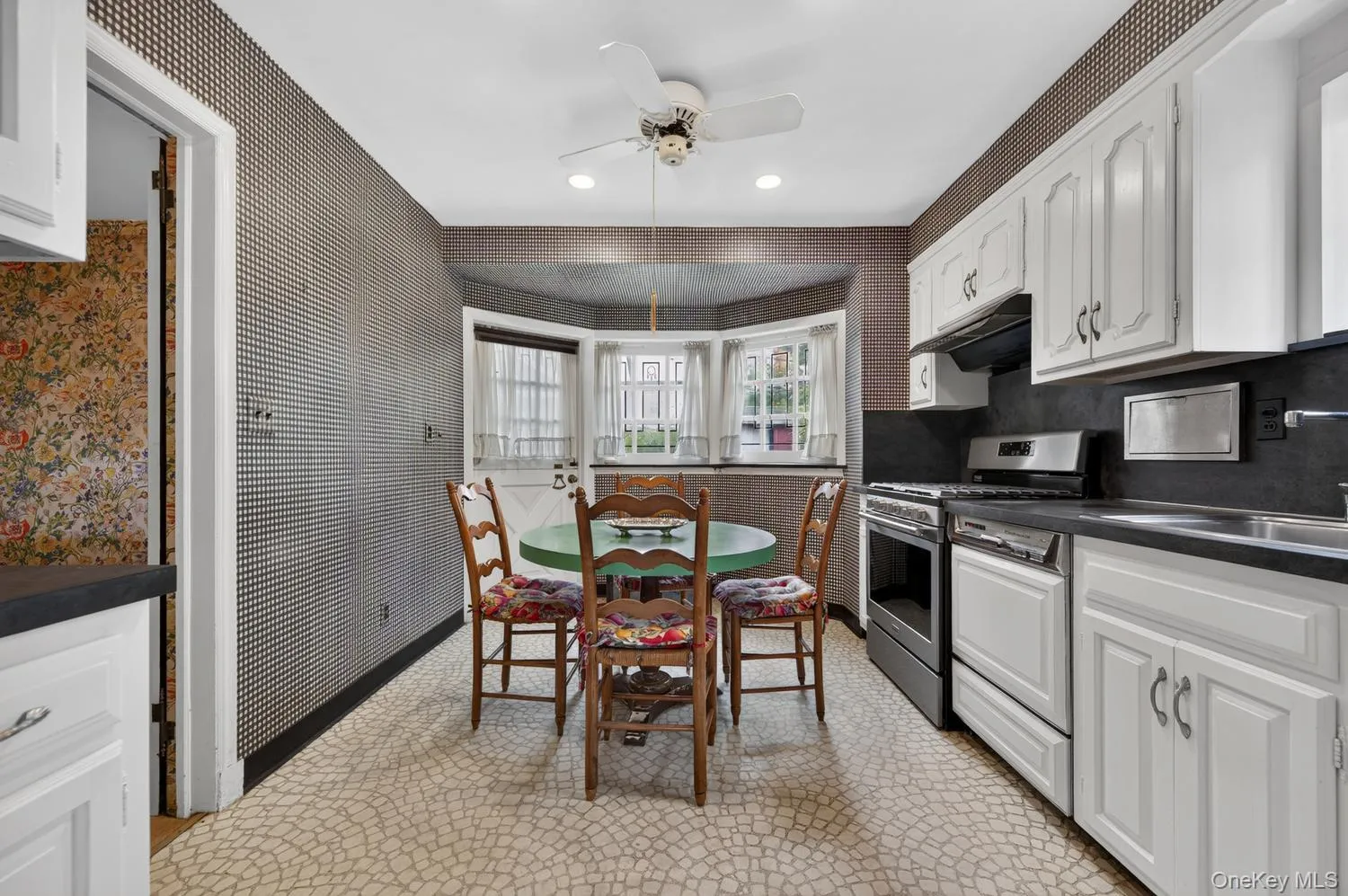 85-22 213th Street, New York, NY, 3 Bedrooms Bedrooms, 9 Rooms Rooms,1 BathroomBathrooms,Residential,For Rent,213th,0,1048294 85-22 213th Street, New York, NY, 3 Bedrooms Bedrooms, 9 Rooms Rooms,1 BathroomBathrooms,Residential,For Rent,213th,0,1048294