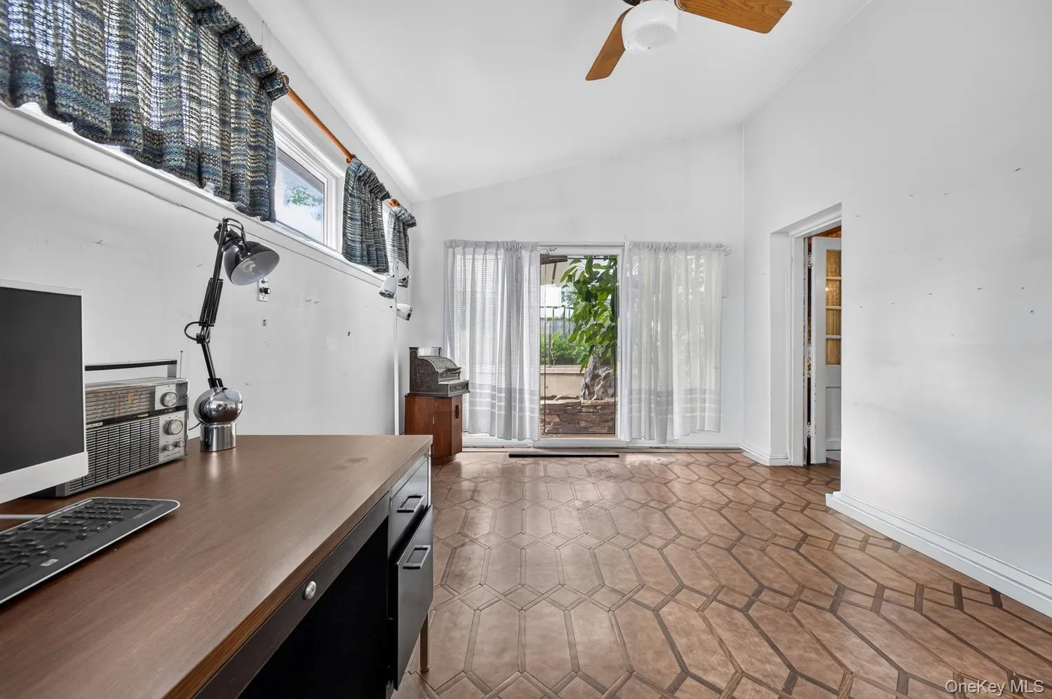 85-22 213th Street, New York, NY, 3 Bedrooms Bedrooms, 9 Rooms Rooms,1 BathroomBathrooms,Residential,For Rent,213th,0,1048294 85-22 213th Street, New York, NY, 3 Bedrooms Bedrooms, 9 Rooms Rooms,1 BathroomBathrooms,Residential,For Rent,213th,0,1048294
