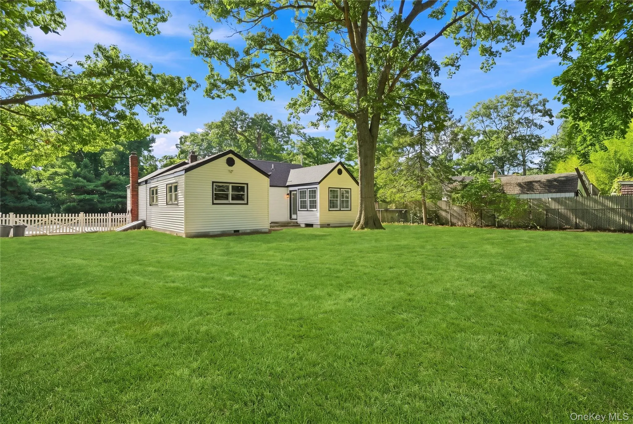 13 Campbell Lane, Islip, NY, 3 Bedrooms Bedrooms, 8 Rooms Rooms,2 BathroomsBathrooms,Residential,For Rent,Campbell,0,1048295 13 Campbell Lane, Islip, NY, 3 Bedrooms Bedrooms, 8 Rooms Rooms,2 BathroomsBathrooms,Residential,For Rent,Campbell,0,1048295