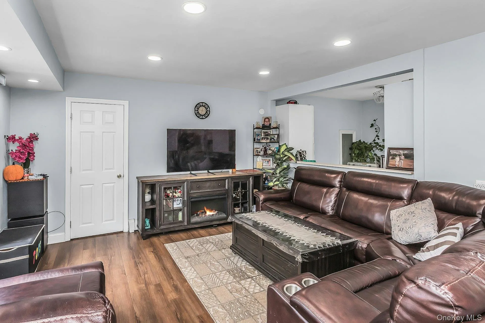 2911 Eagle Avenue, Brookhaven, NY, 4 Bedrooms Bedrooms, 8 Rooms Rooms,3 BathroomsBathrooms,Residential,For Rent,Eagle,0,1048297 2911 Eagle Avenue, Brookhaven, NY, 4 Bedrooms Bedrooms, 8 Rooms Rooms,3 BathroomsBathrooms,Residential,For Rent,Eagle,0,1048297