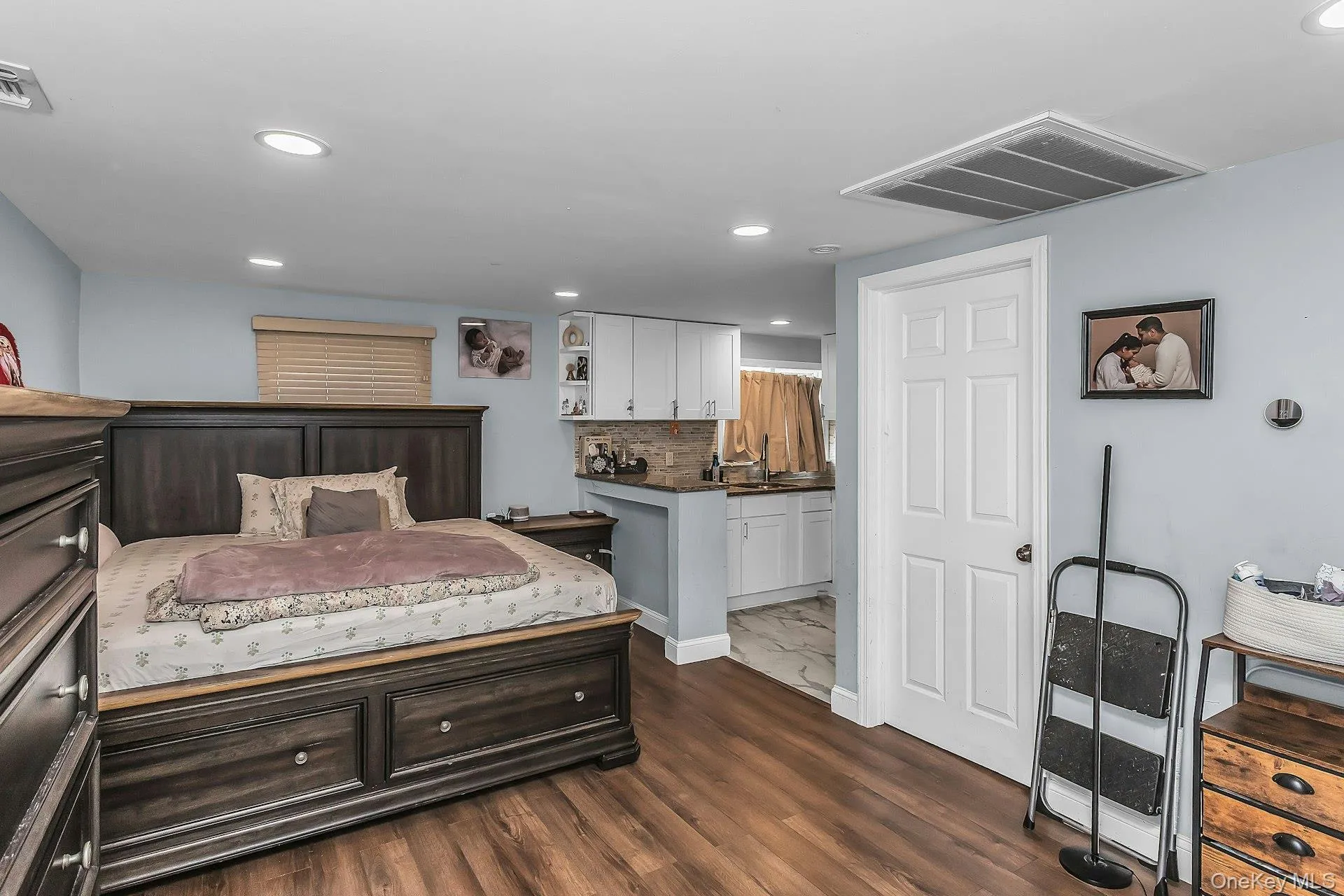 2911 Eagle Avenue, Brookhaven, NY, 4 Bedrooms Bedrooms, 8 Rooms Rooms,3 BathroomsBathrooms,Residential,For Rent,Eagle,0,1048297 2911 Eagle Avenue, Brookhaven, NY, 4 Bedrooms Bedrooms, 8 Rooms Rooms,3 BathroomsBathrooms,Residential,For Rent,Eagle,0,1048297