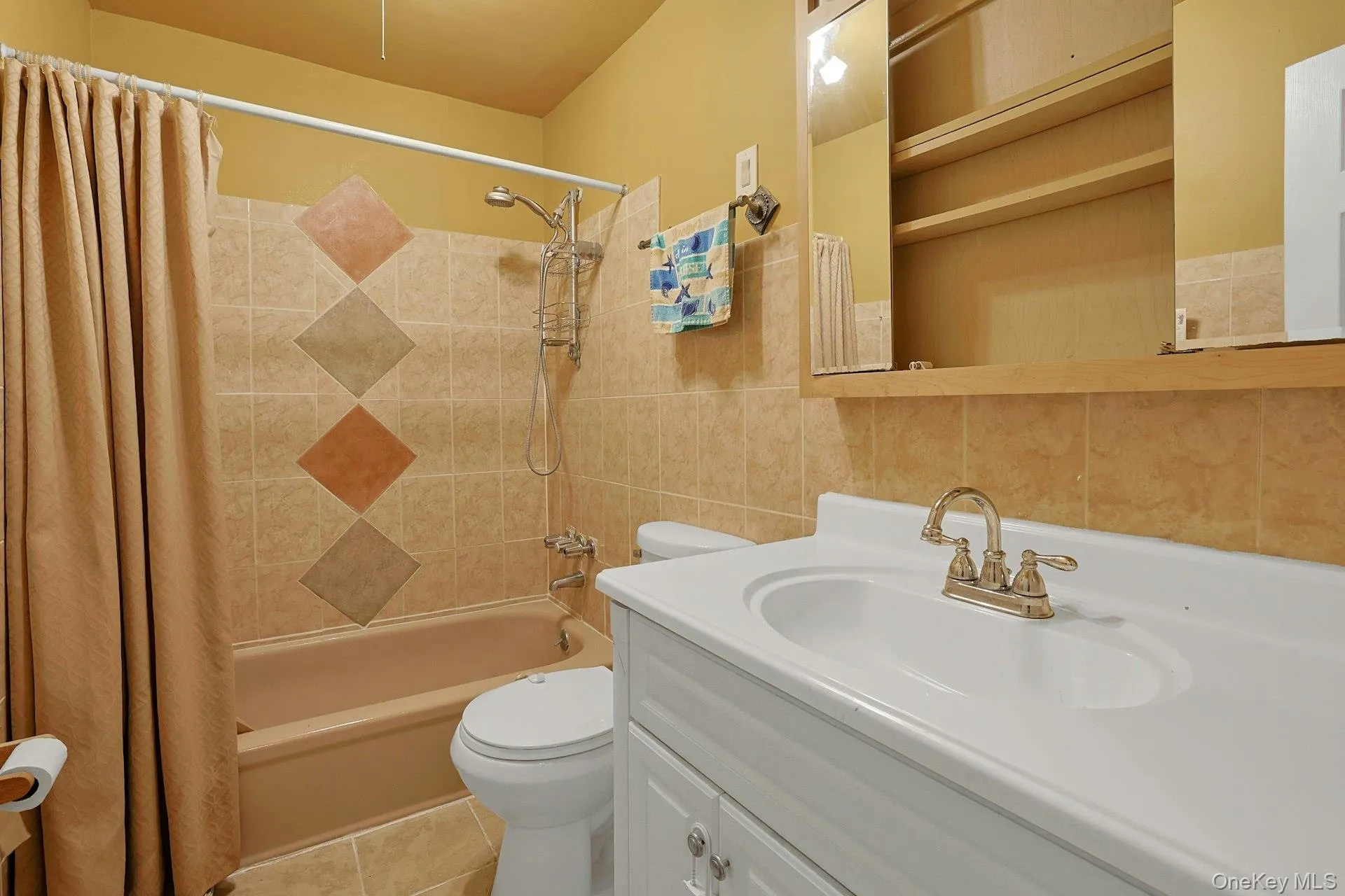 205 Sneden Place, Ramapo, NY, 1 Bedroom Bedrooms, 4 Rooms Rooms,1 BathroomBathrooms,Residential,For Rent,Sneden,0,1048298 205 Sneden Place, Ramapo, NY, 1 Bedroom Bedrooms, 4 Rooms Rooms,1 BathroomBathrooms,Residential,For Rent,Sneden,0,1048298