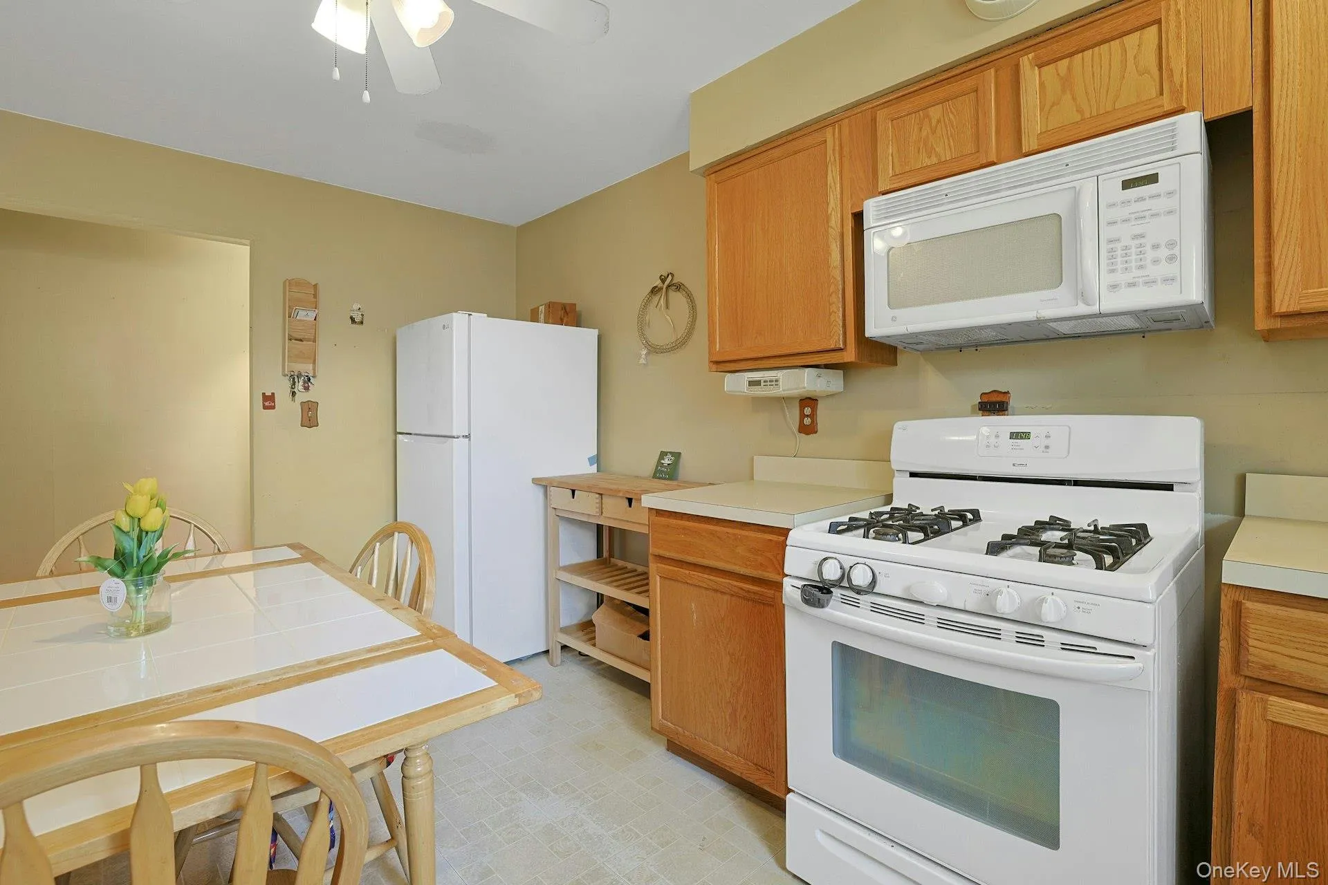 205 Sneden Place, Ramapo, NY, 1 Bedroom Bedrooms, 4 Rooms Rooms,1 BathroomBathrooms,Residential,For Rent,Sneden,0,1048298 205 Sneden Place, Ramapo, NY, 1 Bedroom Bedrooms, 4 Rooms Rooms,1 BathroomBathrooms,Residential,For Rent,Sneden,0,1048298