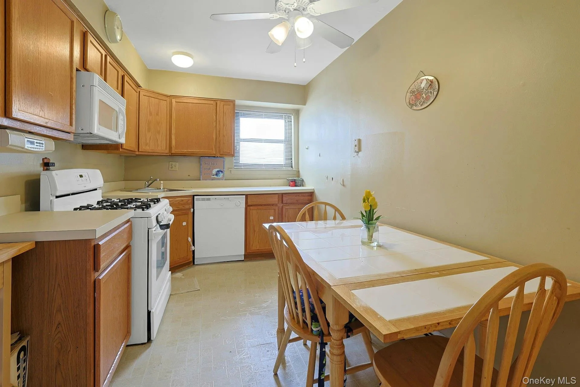 205 Sneden Place, Ramapo, NY, 1 Bedroom Bedrooms, 4 Rooms Rooms,1 BathroomBathrooms,Residential,For Rent,Sneden,0,1048298 205 Sneden Place, Ramapo, NY, 1 Bedroom Bedrooms, 4 Rooms Rooms,1 BathroomBathrooms,Residential,For Rent,Sneden,0,1048298