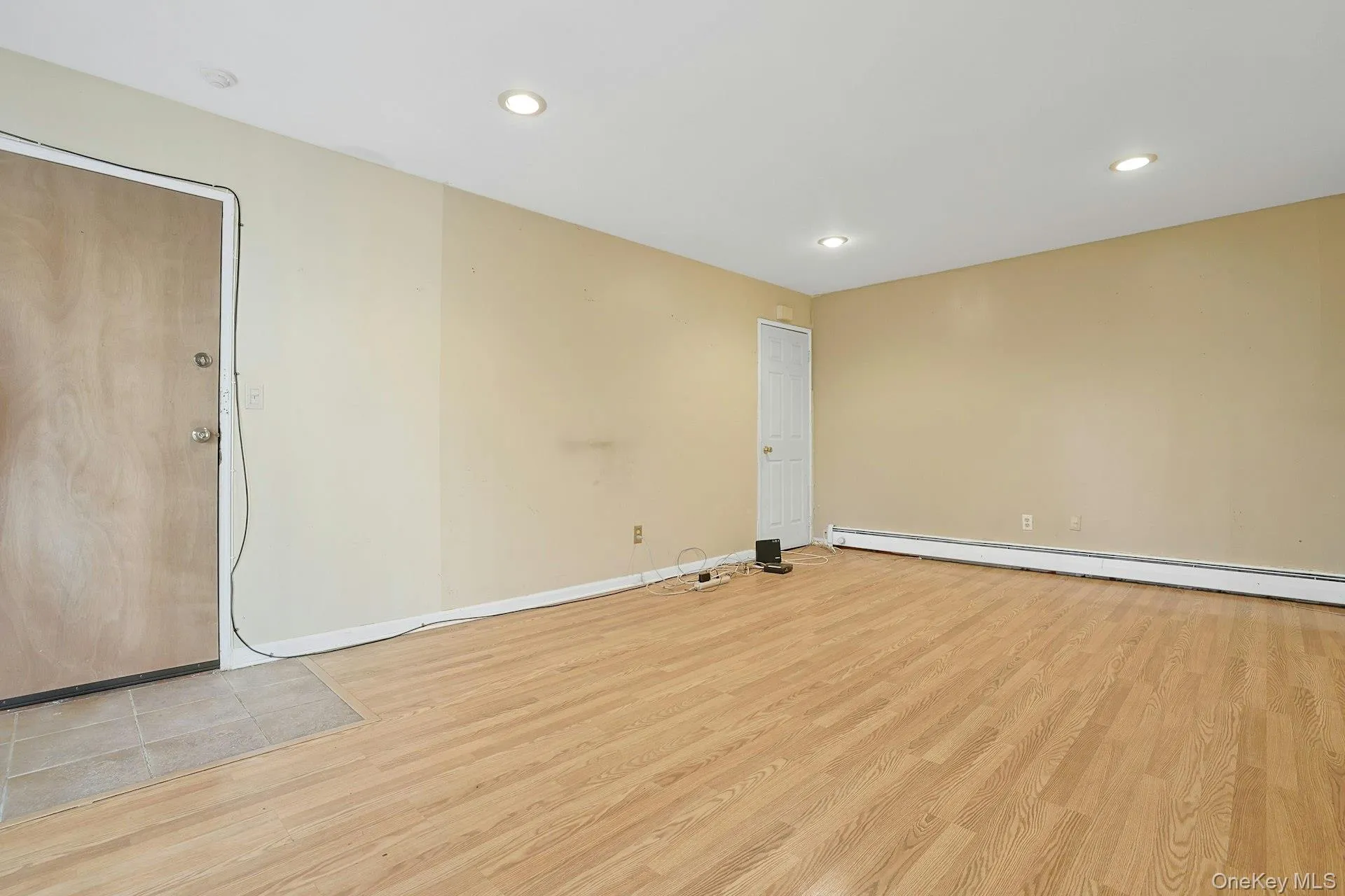 205 Sneden Place, Ramapo, NY, 1 Bedroom Bedrooms, 4 Rooms Rooms,1 BathroomBathrooms,Residential,For Rent,Sneden,0,1048298 205 Sneden Place, Ramapo, NY, 1 Bedroom Bedrooms, 4 Rooms Rooms,1 BathroomBathrooms,Residential,For Rent,Sneden,0,1048298