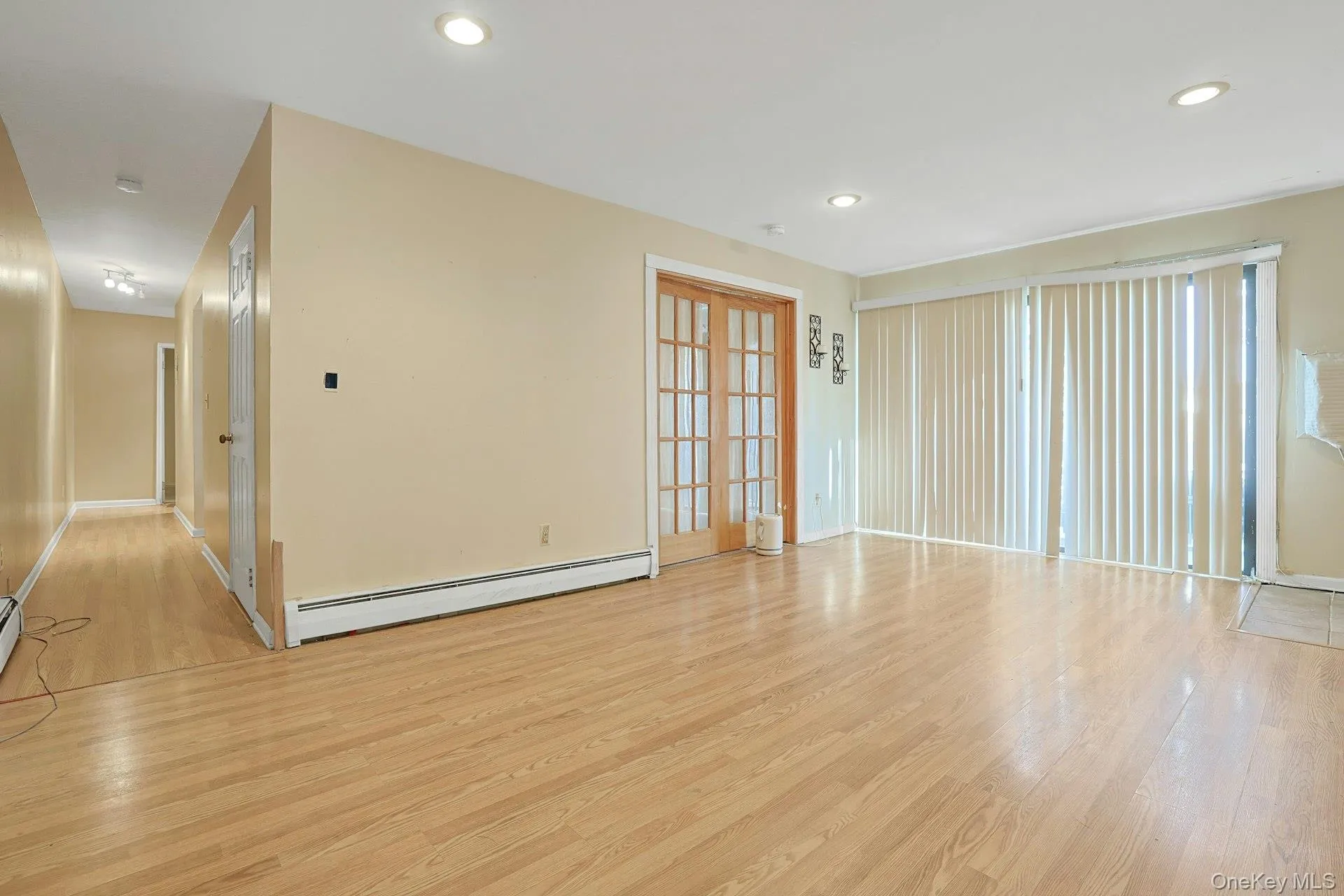 205 Sneden Place, Ramapo, NY, 1 Bedroom Bedrooms, 4 Rooms Rooms,1 BathroomBathrooms,Residential,For Rent,Sneden,0,1048298 205 Sneden Place, Ramapo, NY, 1 Bedroom Bedrooms, 4 Rooms Rooms,1 BathroomBathrooms,Residential,For Rent,Sneden,0,1048298