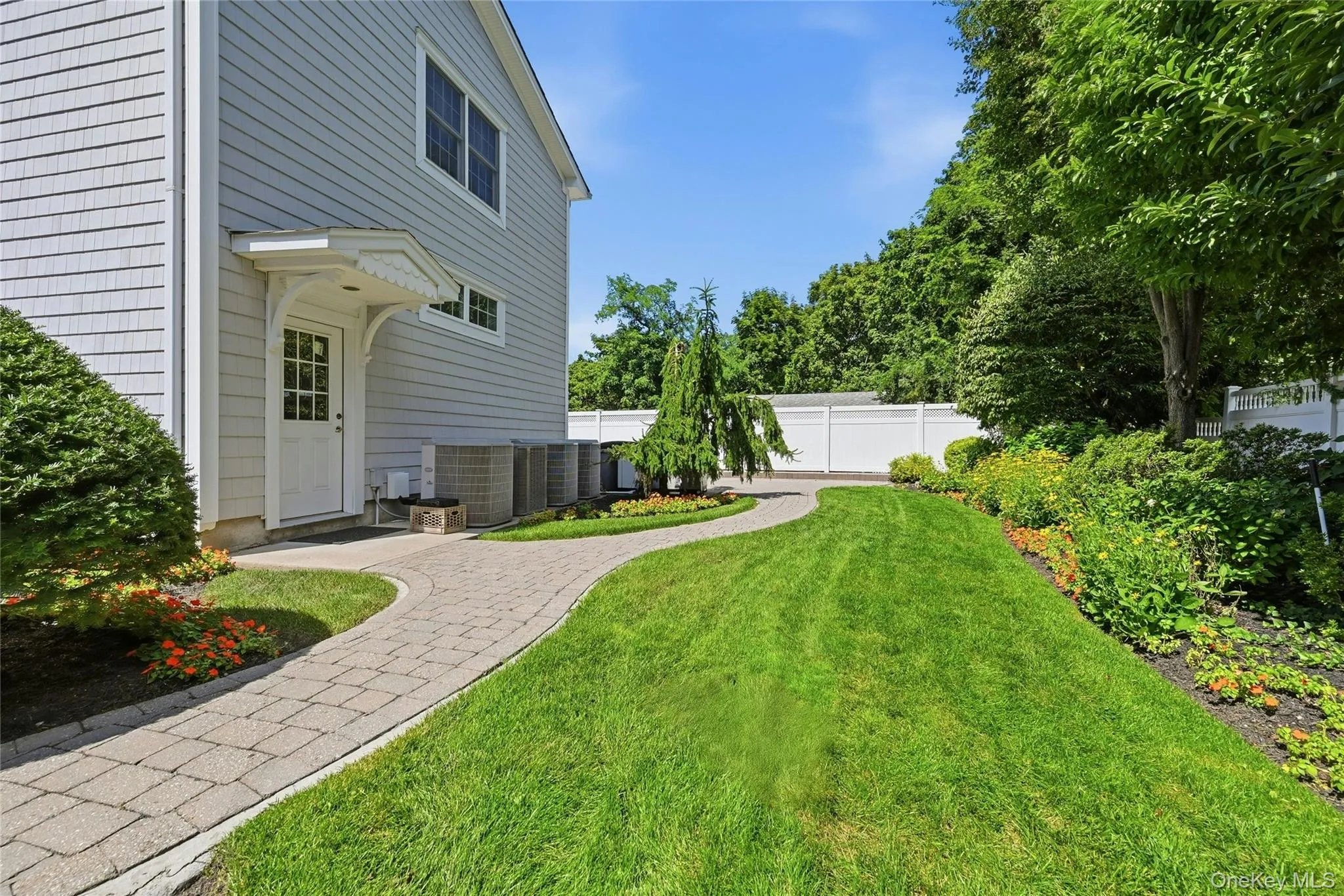 3 Crescent Drive, Huntington, NY, 5 Bedrooms Bedrooms, 12 Rooms Rooms,5 BathroomsBathrooms,Residential,For Rent,Crescent,0,1048300 3 Crescent Drive, Huntington, NY, 5 Bedrooms Bedrooms, 12 Rooms Rooms,5 BathroomsBathrooms,Residential,For Rent,Crescent,0,1048300