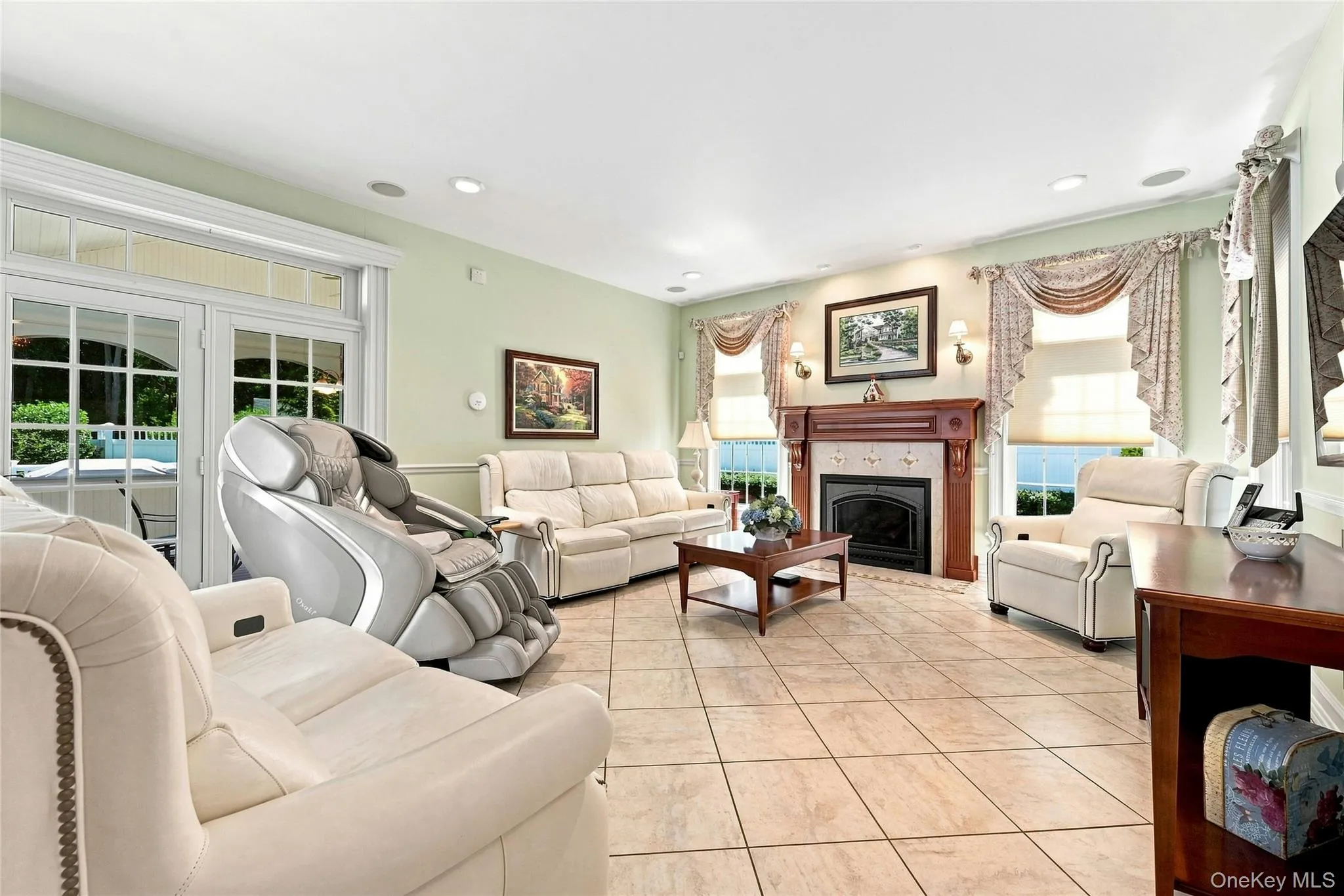 3 Crescent Drive, Huntington, NY, 5 Bedrooms Bedrooms, 12 Rooms Rooms,5 BathroomsBathrooms,Residential,For Rent,Crescent,0,1048300 3 Crescent Drive, Huntington, NY, 5 Bedrooms Bedrooms, 12 Rooms Rooms,5 BathroomsBathrooms,Residential,For Rent,Crescent,0,1048300