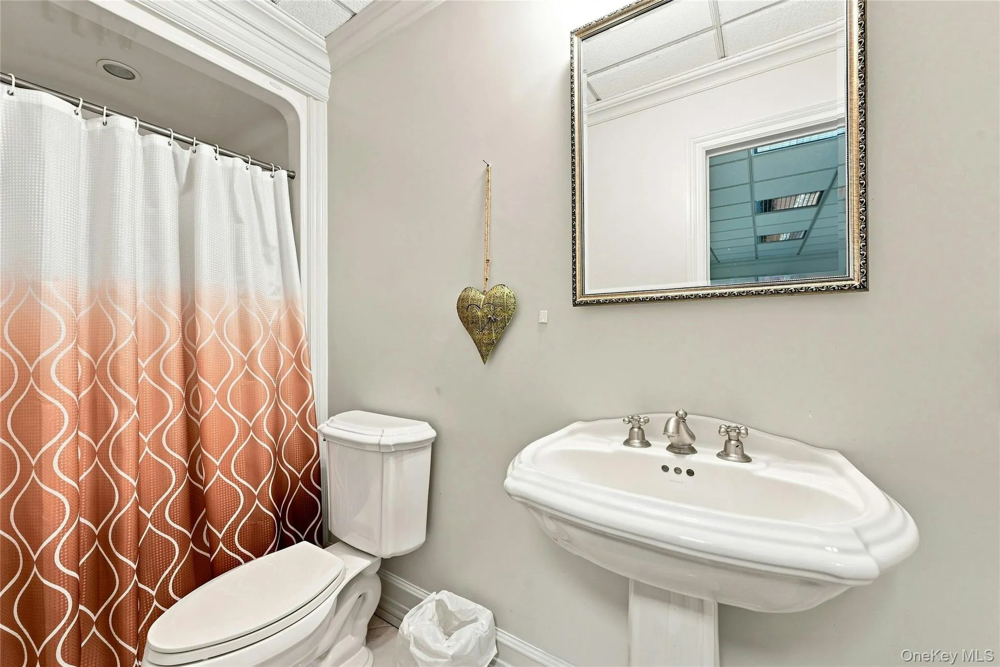 3 Crescent Drive, Huntington, NY, 5 Bedrooms Bedrooms, 12 Rooms Rooms,5 BathroomsBathrooms,Residential,For Rent,Crescent,0,1048300 3 Crescent Drive, Huntington, NY, 5 Bedrooms Bedrooms, 12 Rooms Rooms,5 BathroomsBathrooms,Residential,For Rent,Crescent,0,1048300