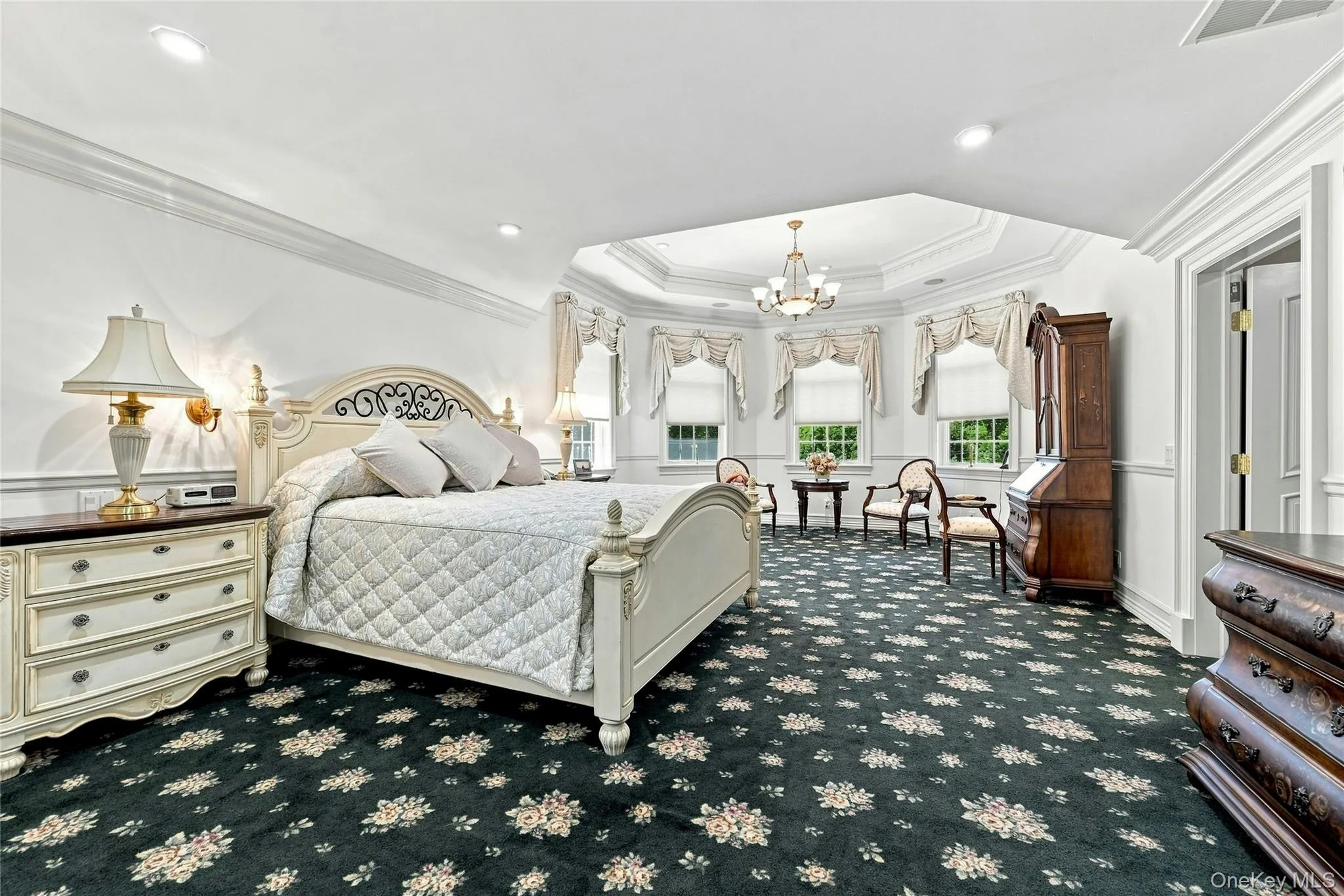 3 Crescent Drive, Huntington, NY, 5 Bedrooms Bedrooms, 12 Rooms Rooms,5 BathroomsBathrooms,Residential,For Rent,Crescent,0,1048300 3 Crescent Drive, Huntington, NY, 5 Bedrooms Bedrooms, 12 Rooms Rooms,5 BathroomsBathrooms,Residential,For Rent,Crescent,0,1048300